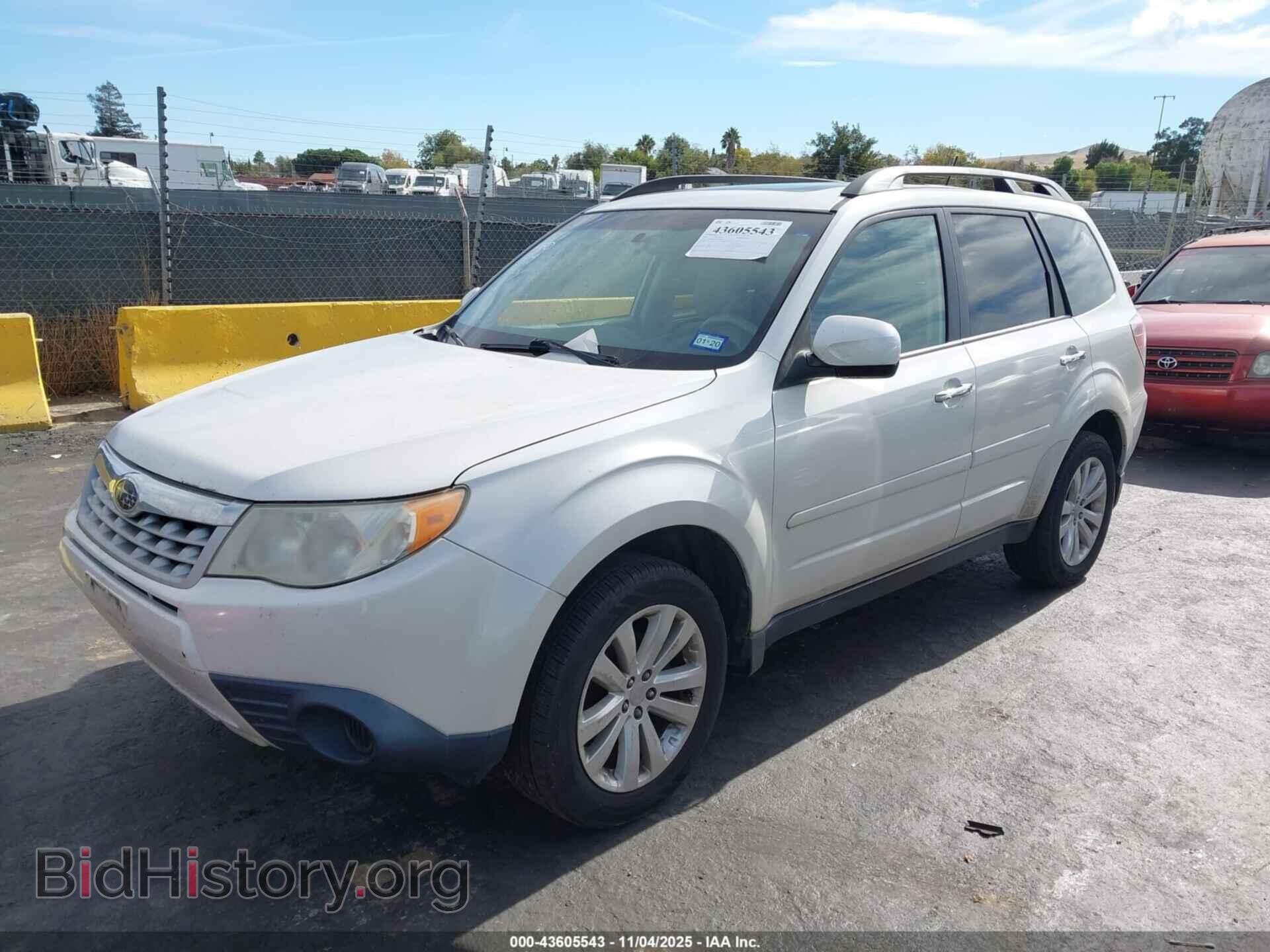 2011 SUBARU FORESTER - VIN: JF2SHBDC8BH782880 - Фото 2