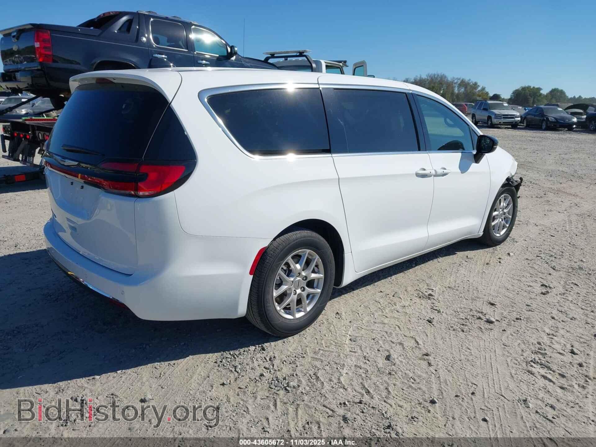 2025 CHRYSLER PACIFICA - VIN: 2C4RC1BGXSR551351 - Фото 4