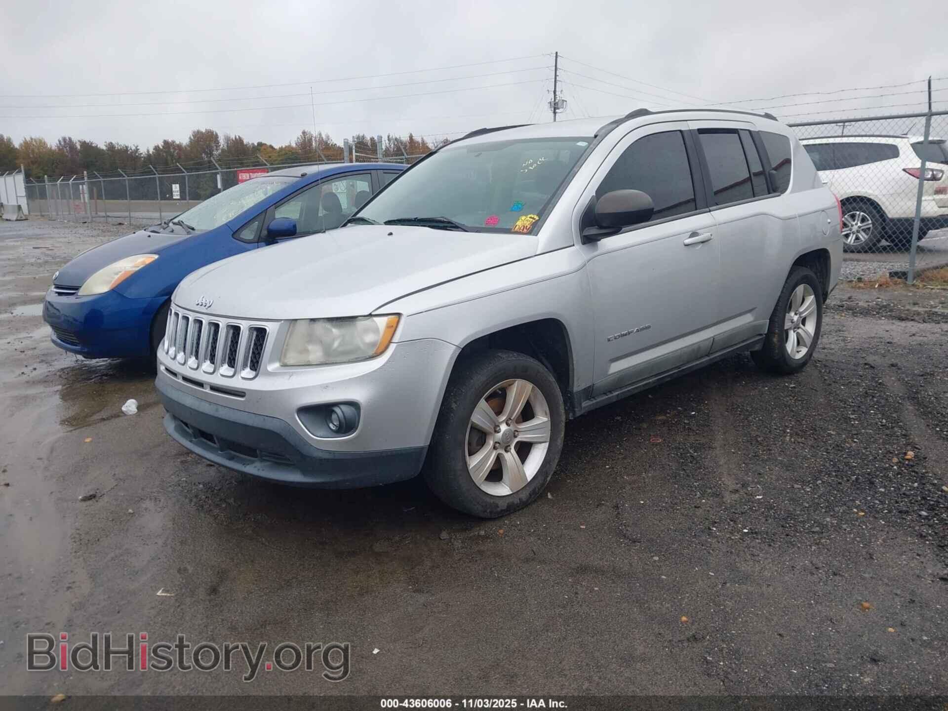 2011 JEEP COMPASS - VIN: 1J4NT1FA1BD224533 - Photo 2