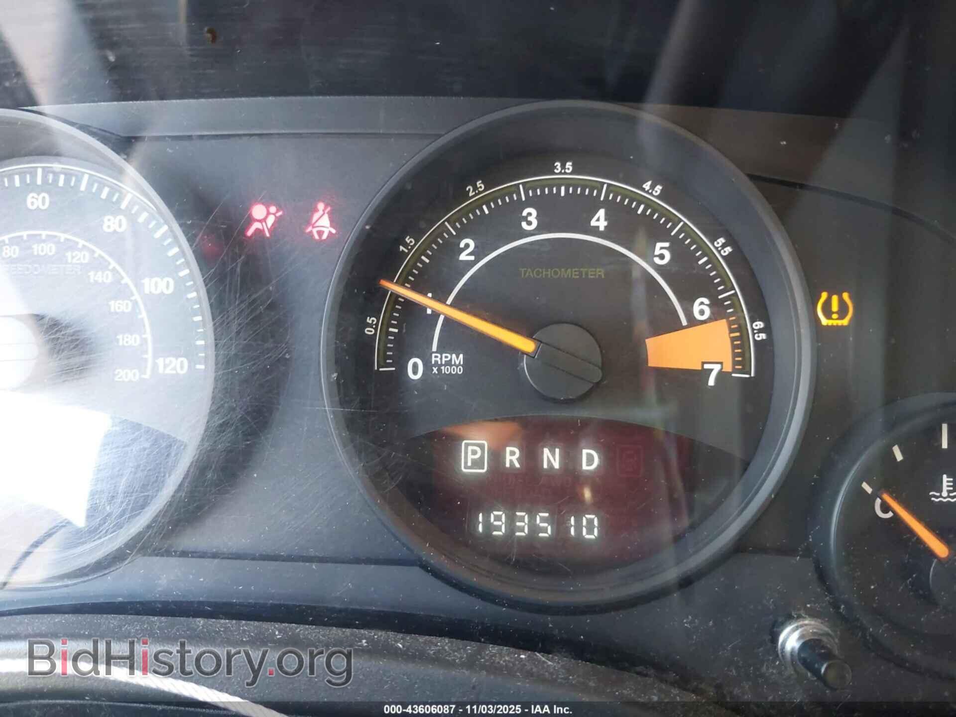 2015 JEEP COMPASS - VIN: 1C4NJDBB6FD393089 - Фото 15