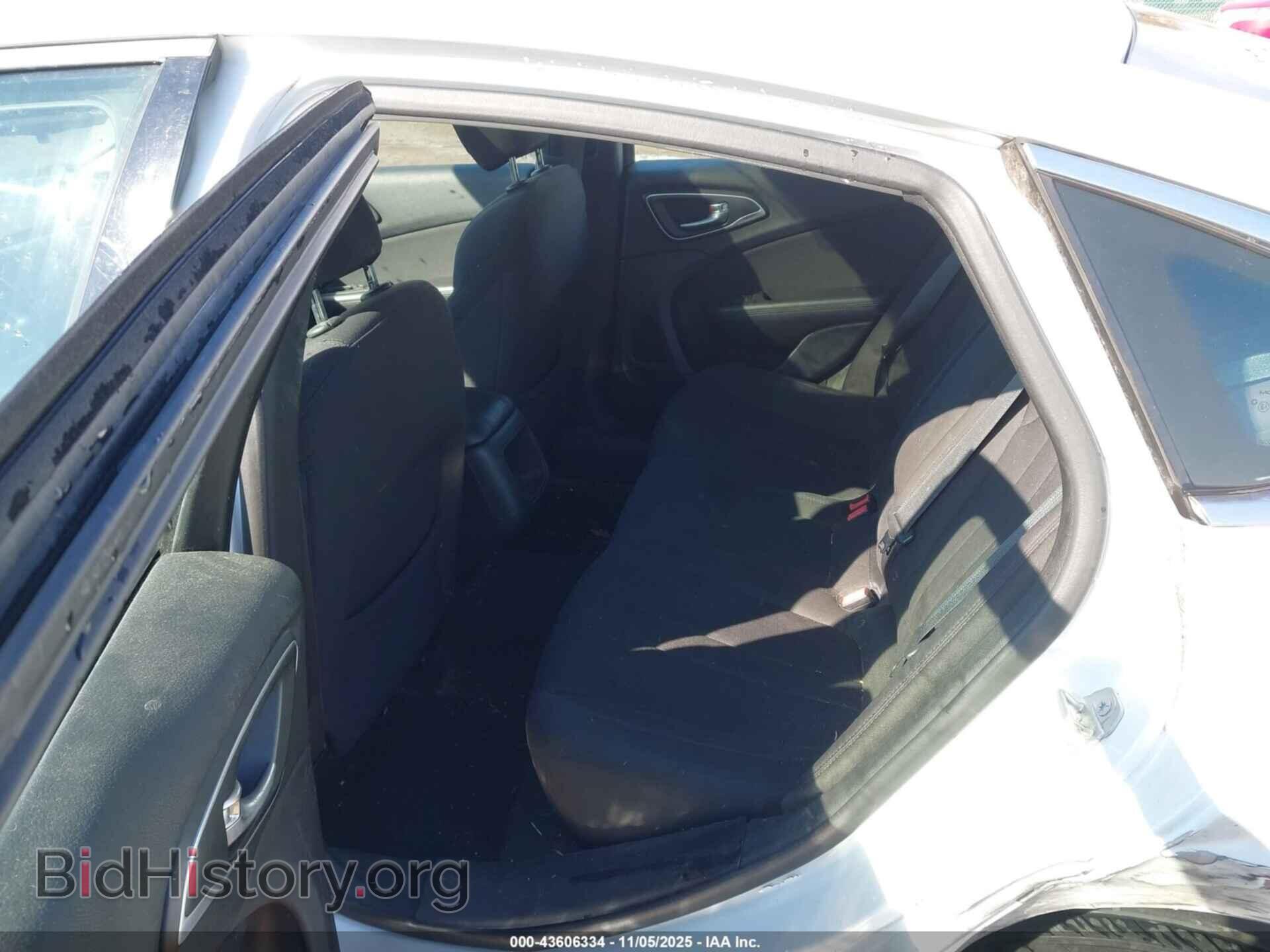 2015 CHRYSLER 200 - VIN: 1C3CCCAB8FN552660 - Фото 8