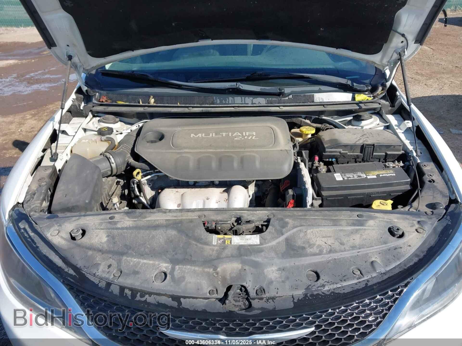 2015 CHRYSLER 200 - VIN: 1C3CCCAB8FN552660 - Фото 10