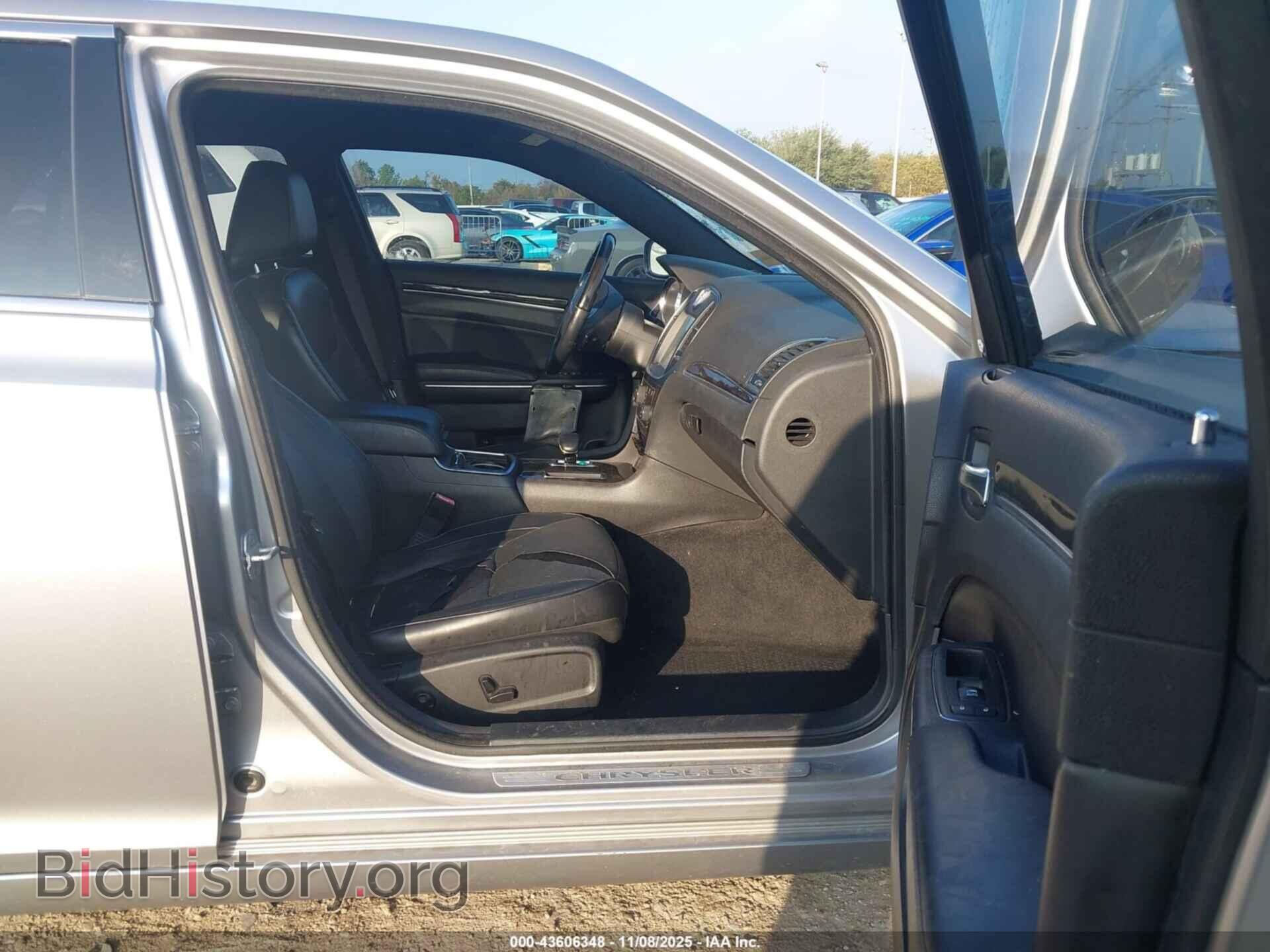 2013 CHRYSLER 300C - VIN: 2C3CCAEGXDH621266 - Фото 5