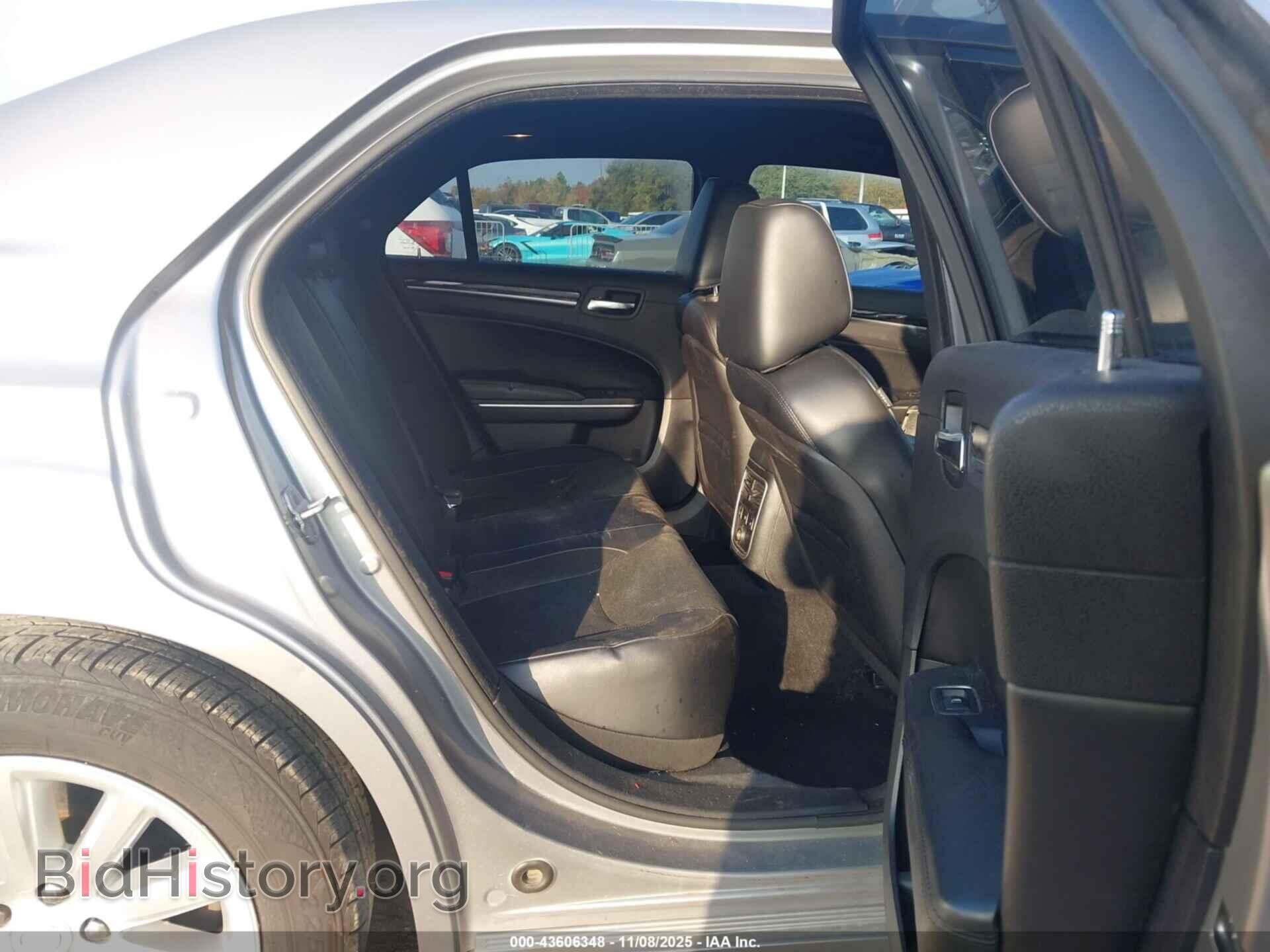 2013 CHRYSLER 300C - VIN: 2C3CCAEGXDH621266 - Фото 8