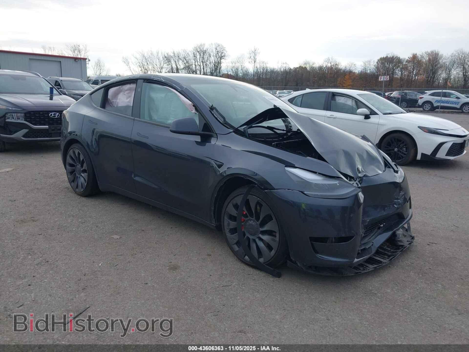 Фотография 7SAYGDEF1SA336487 - TESLA MODEL Y 2025