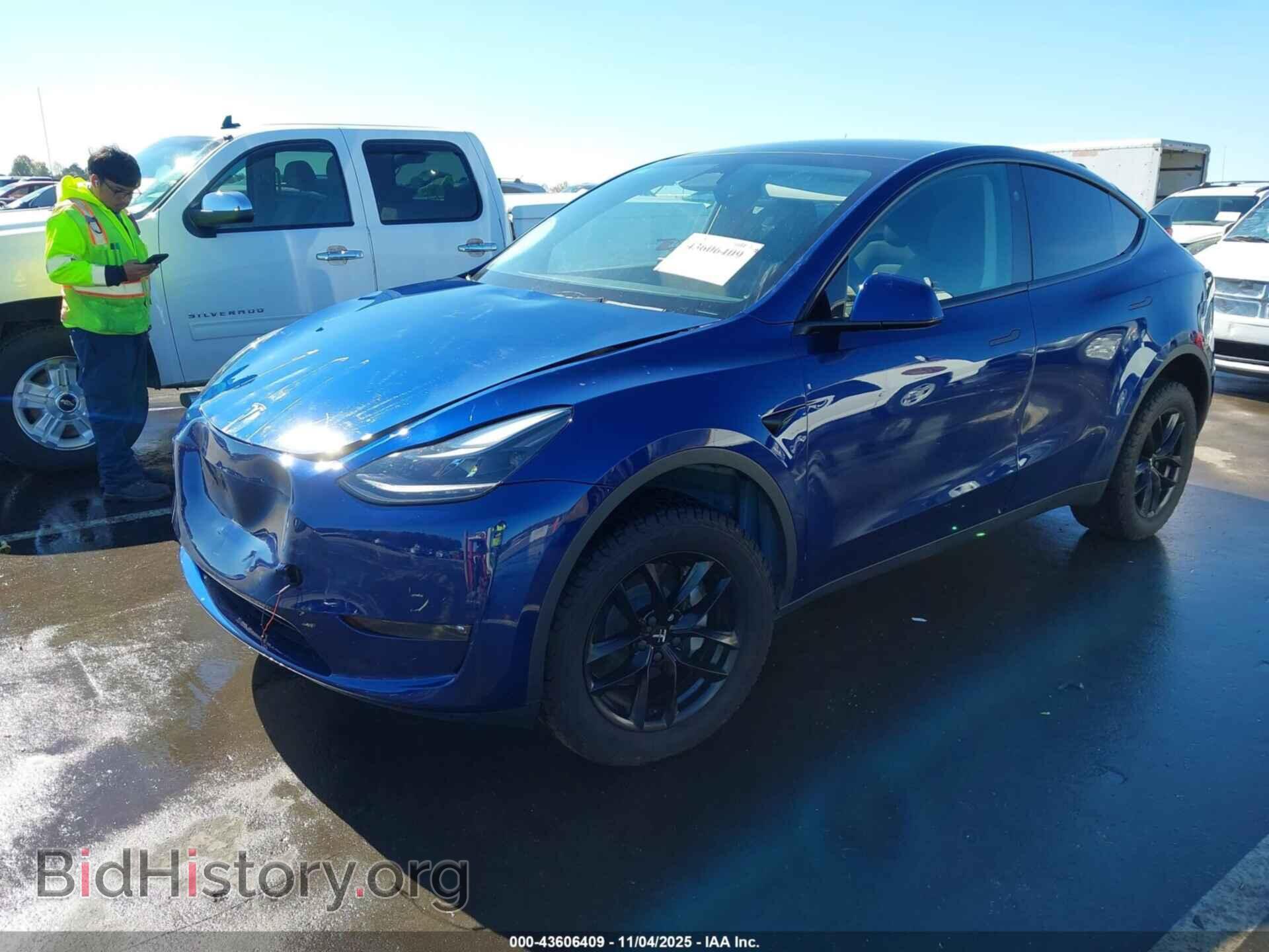 2023 TESLA MODEL Y - VIN: 7SAYGDEEXPF822927 - Фото 2