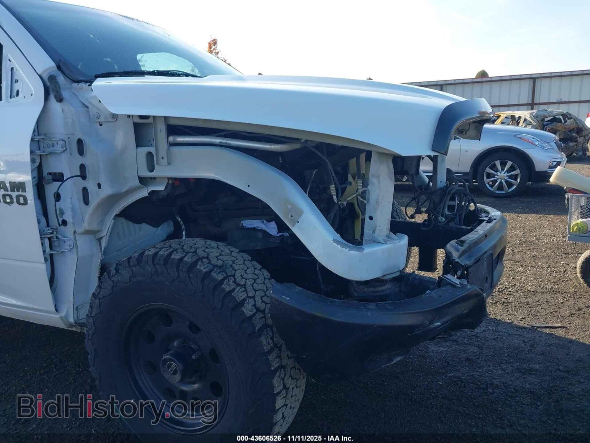 2017 RAM 1500 - VIN: 1C6RR7FT2HS762177 - Фото 6