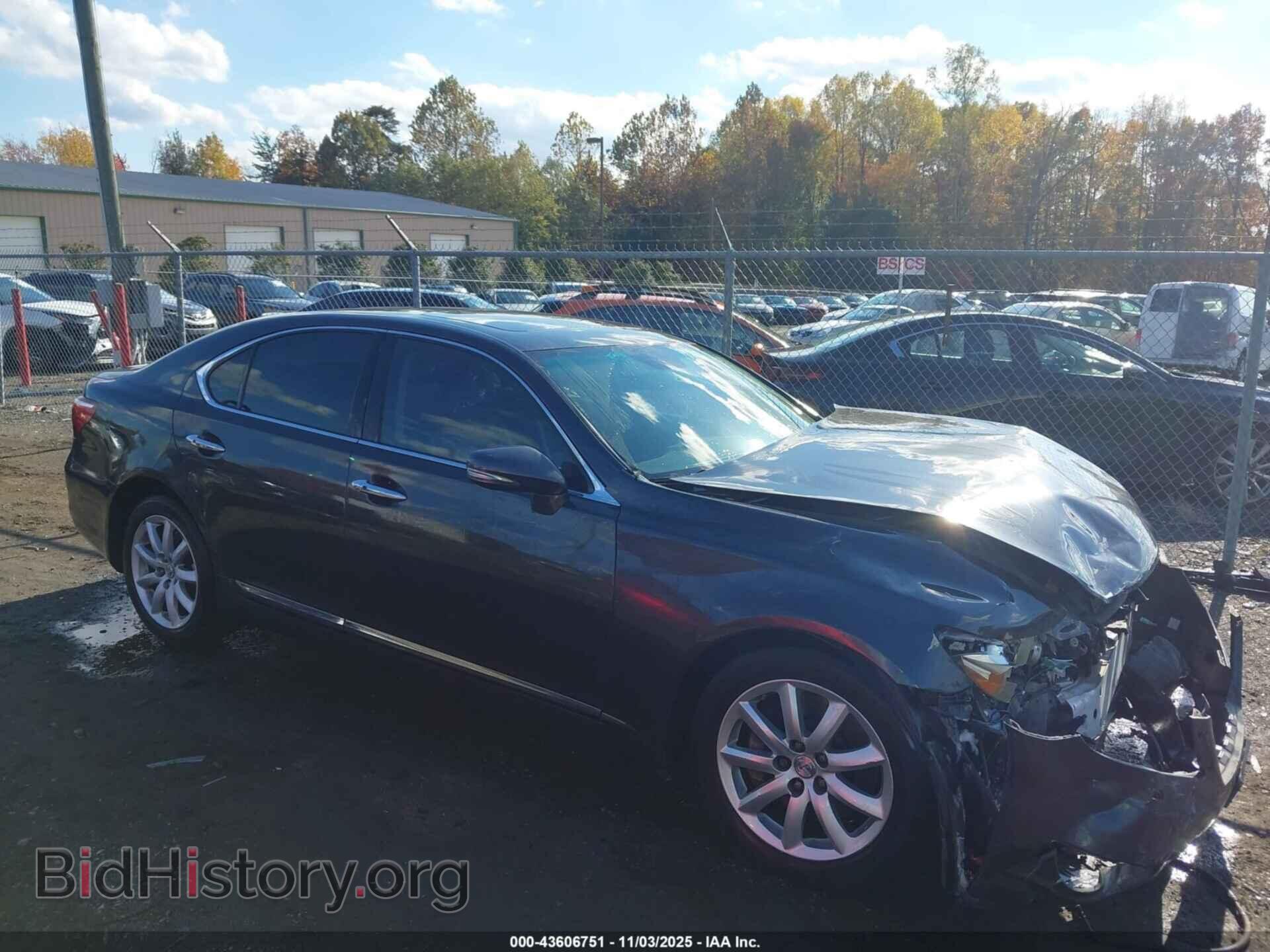 Photo JTHCL5EF7B5011273 - LEXUS LS 460 2011