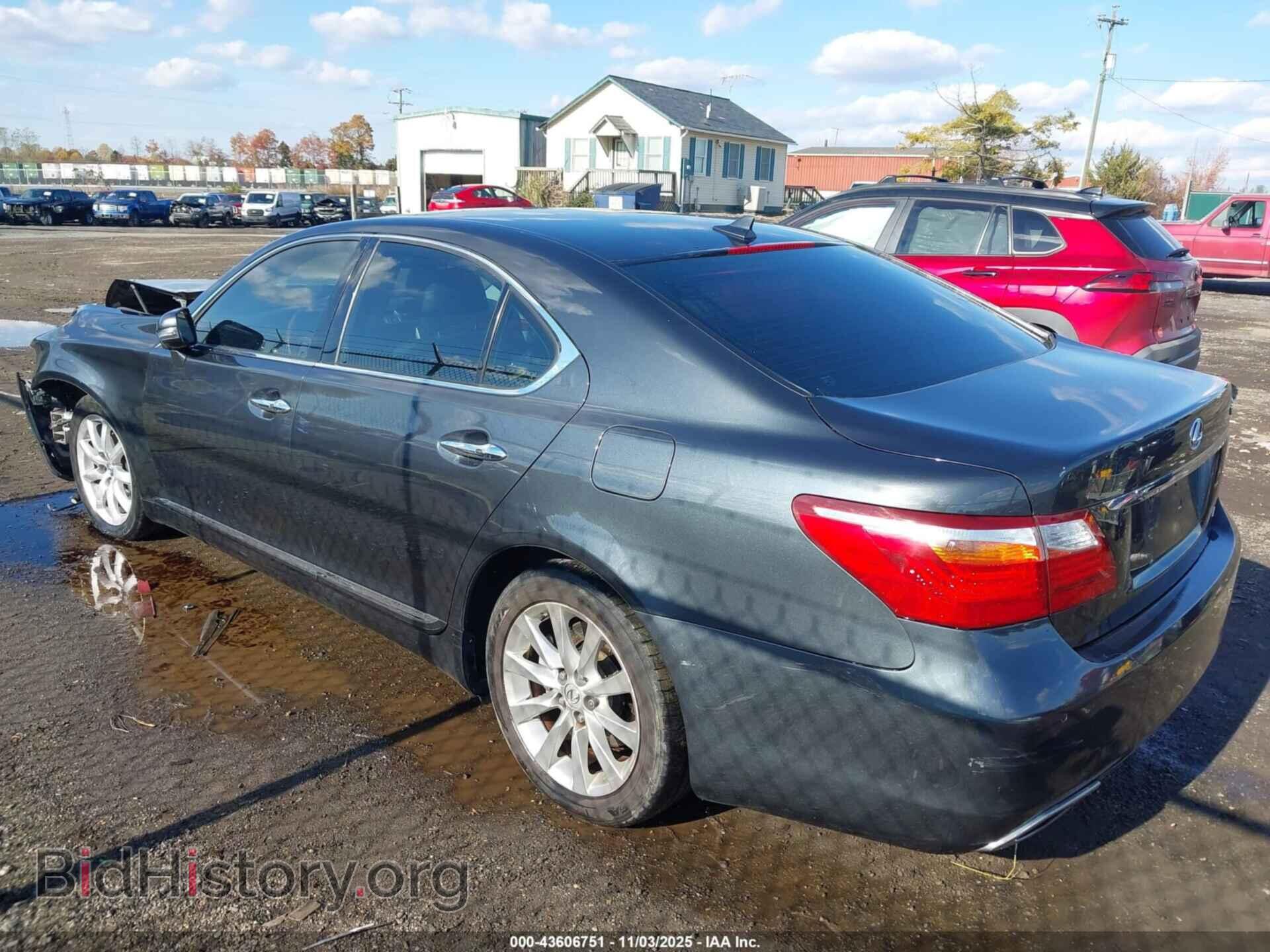 2011 LEXUS LS 460 - VIN: JTHCL5EF7B5011273 - Photo 3