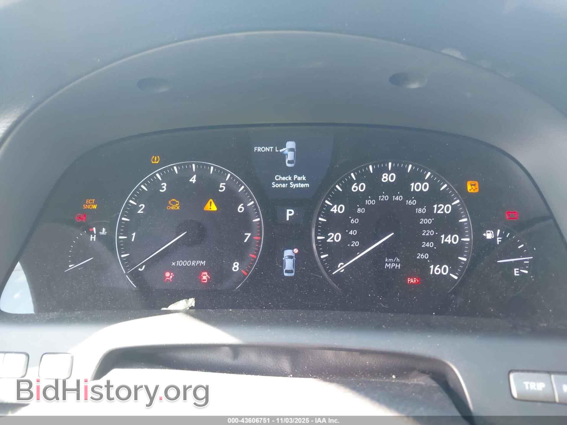 2011 LEXUS LS 460 - VIN: JTHCL5EF7B5011273 - Photo 7