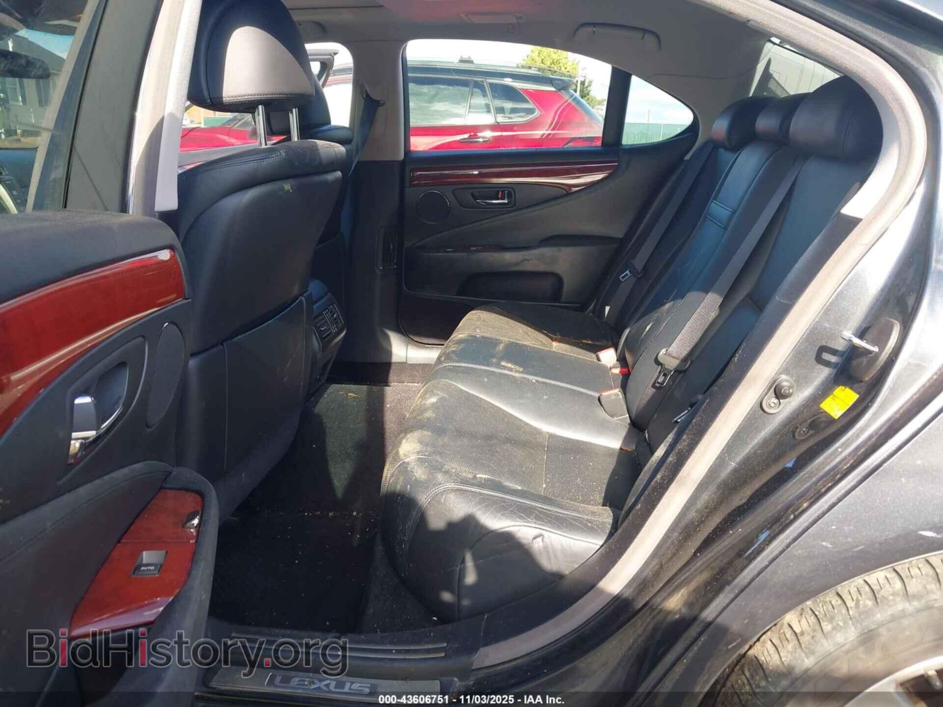 2011 LEXUS LS 460 - VIN: JTHCL5EF7B5011273 - Photo 8
