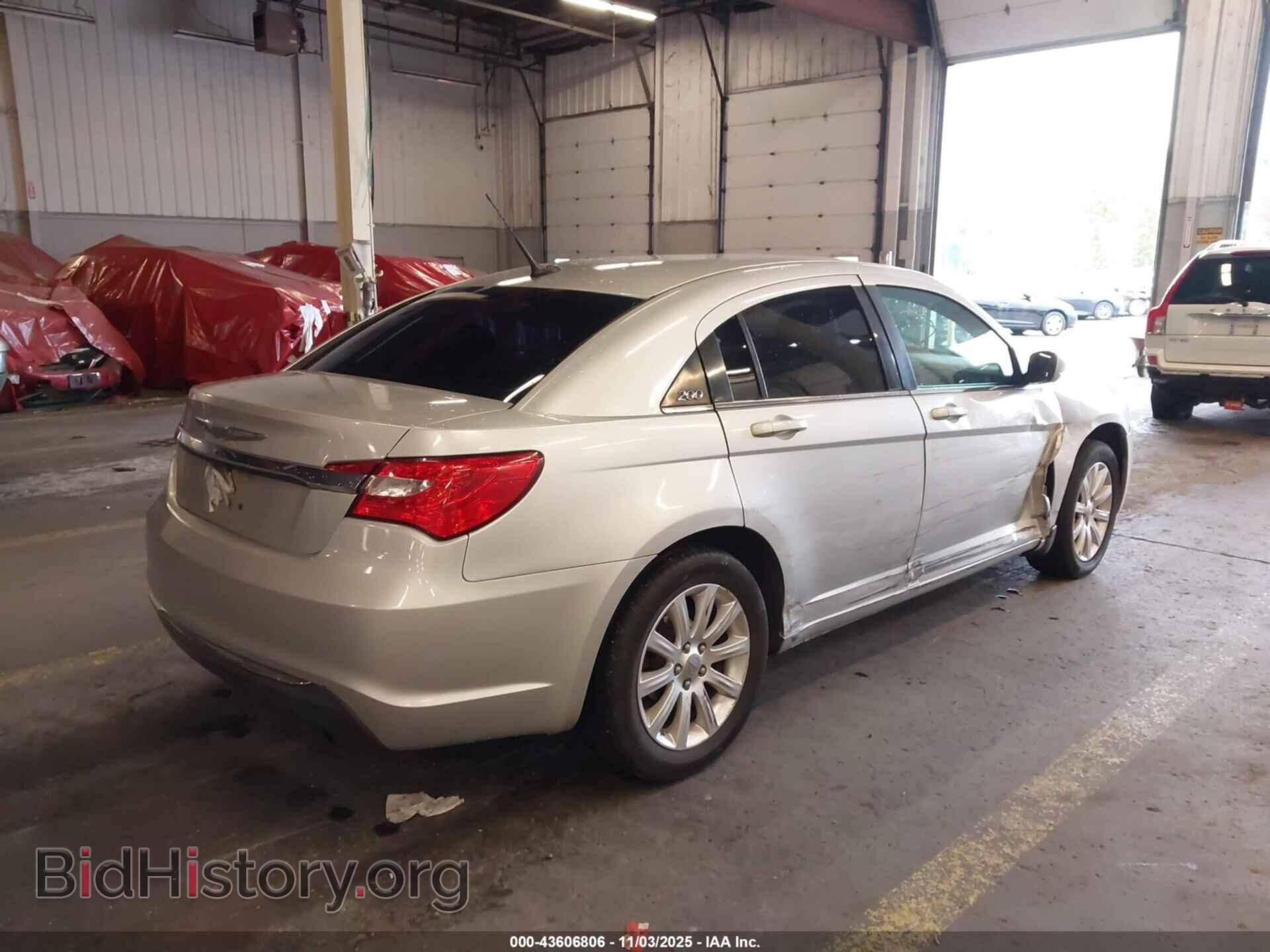 2011 CHRYSLER 200 - VIN: 1C3BC1FB1BN545925 - Фото 4