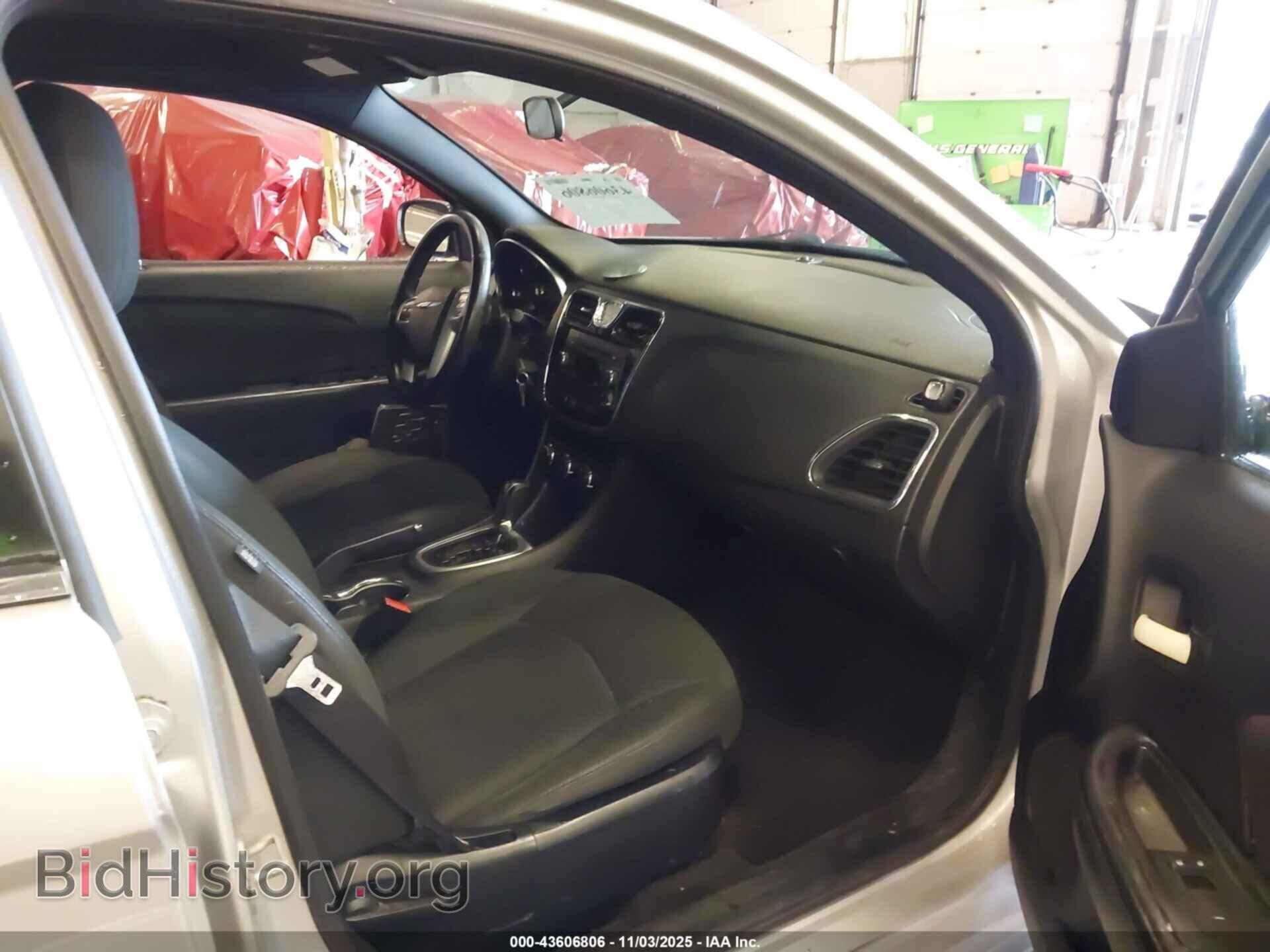 2011 CHRYSLER 200 - VIN: 1C3BC1FB1BN545925 - Фото 5