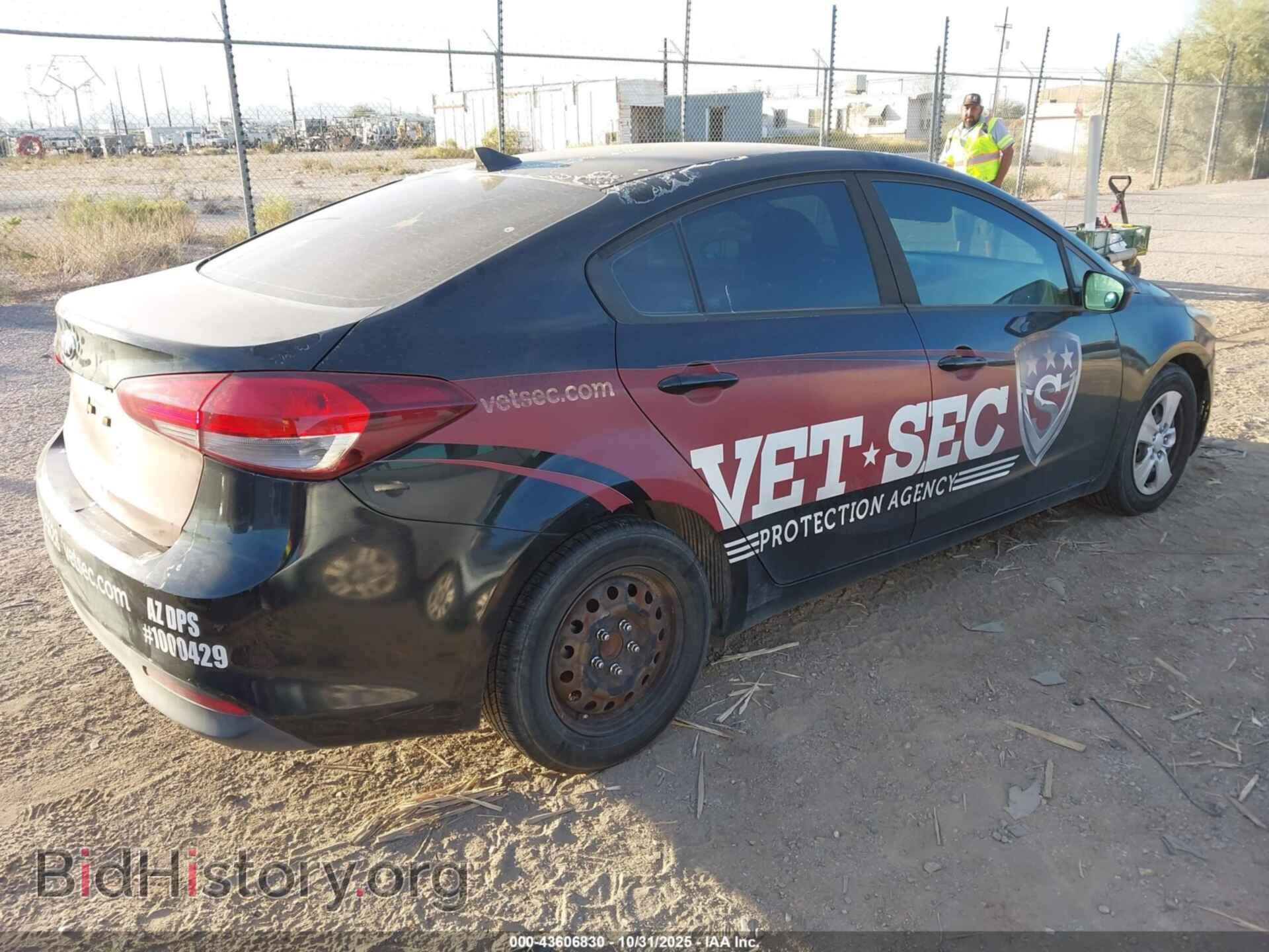 2017 KIA FORTE - VIN: 3KPFK4A73HE024187 - Фото 4