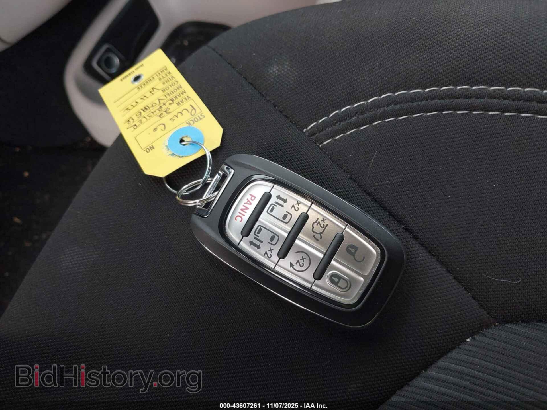 2022 CHRYSLER VOYAGER - VIN: 2C4RC1CG9NR166317 - Фото 11