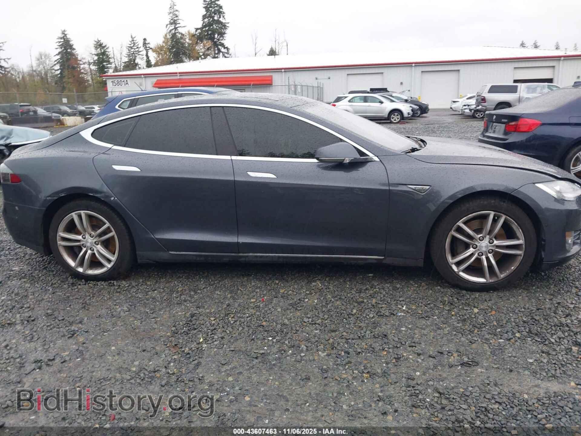 2014 TESLA MODEL S - VIN: 5YJSA1S1XEFP61063 - Фото 13