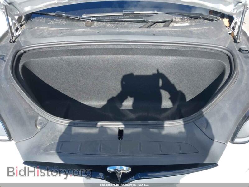 2023 Tesla MODEL X (VIN 7SAXCBE69PF376161) — фото 10 из 18