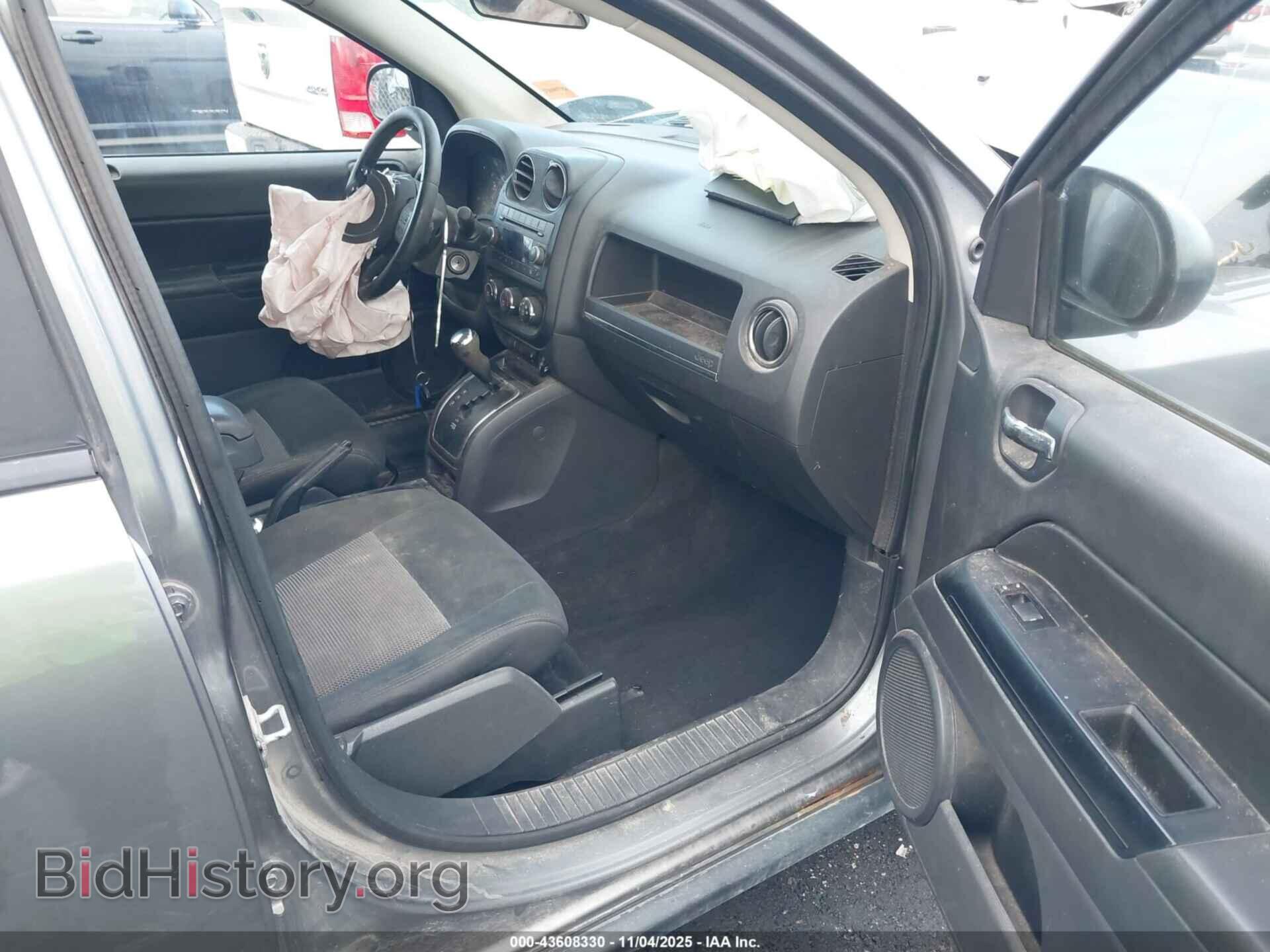 2011 JEEP COMPASS - VIN: 1J4NF1FB7BD282677 - Photo 5