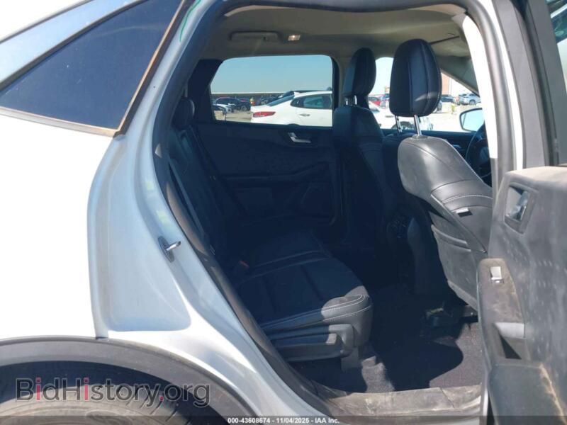 2020 Ford ESCAPE (VIN 1FMCU0H60LUB65730) — фото 8 из 17