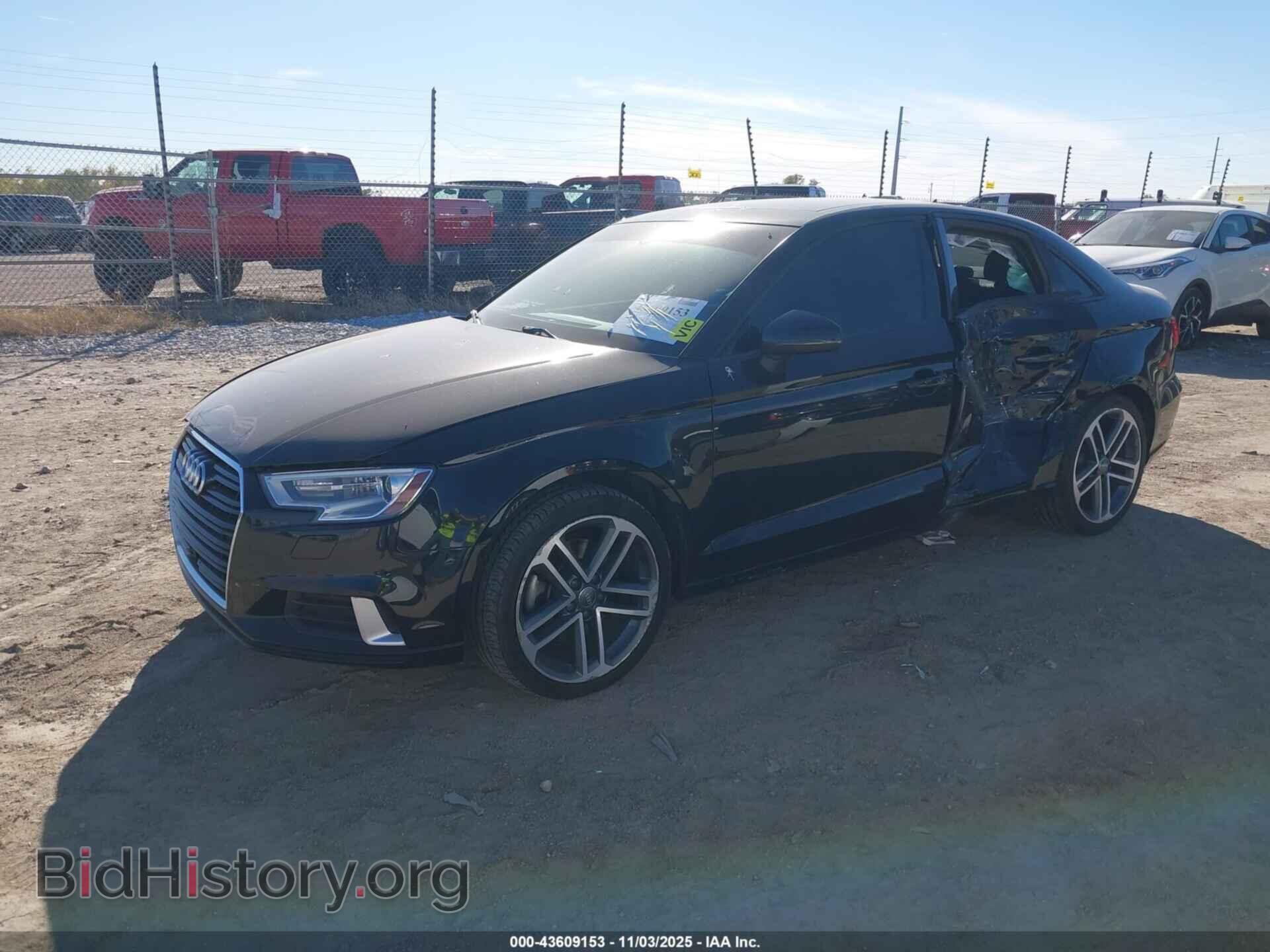 2018 AUDI A3 - VIN: WAUAUGFF9J1035528 - Фото 2
