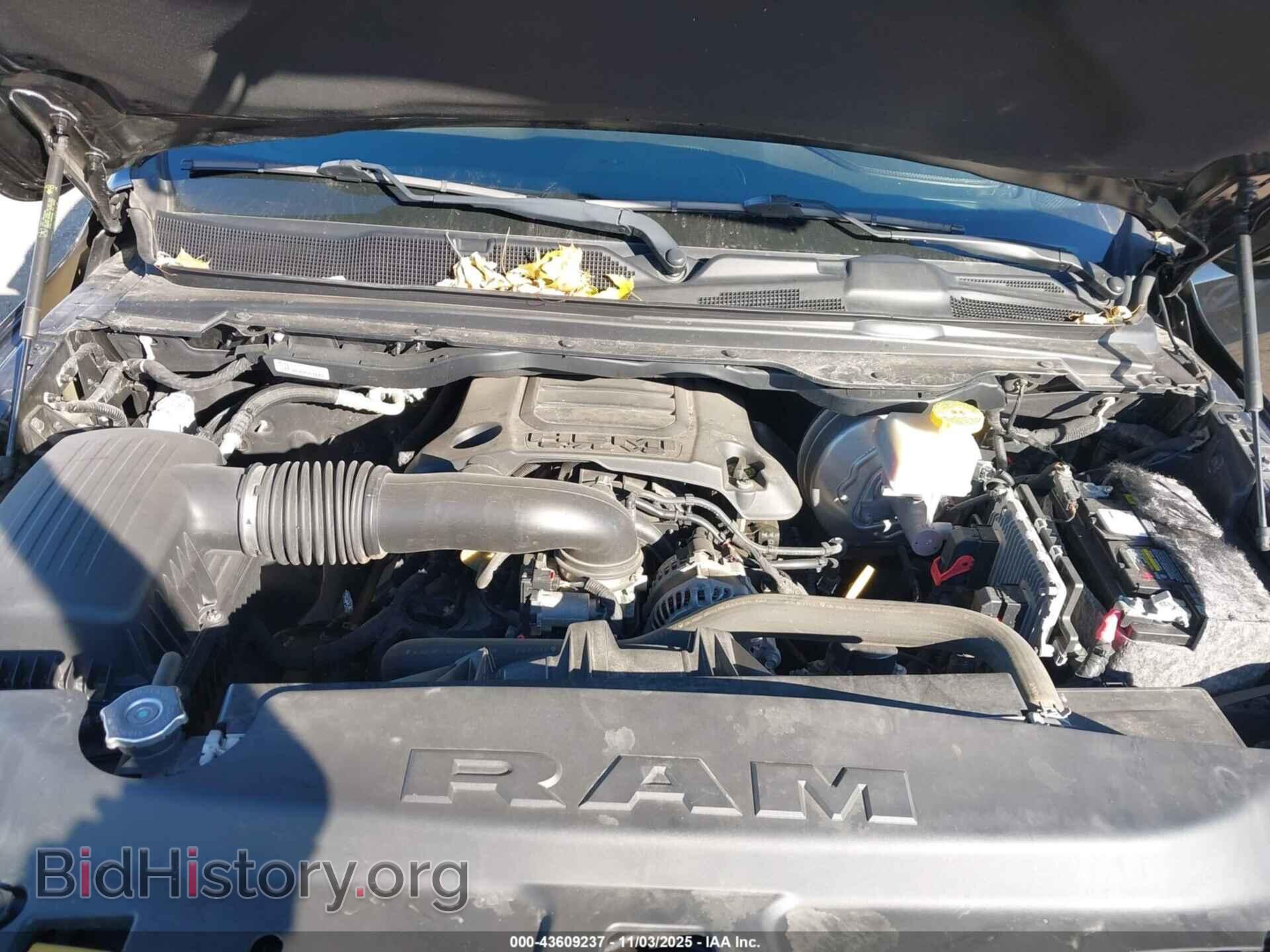 2019 RAM 1500 - VIN: 1C6SRFLT7KN718438 - Фото 10