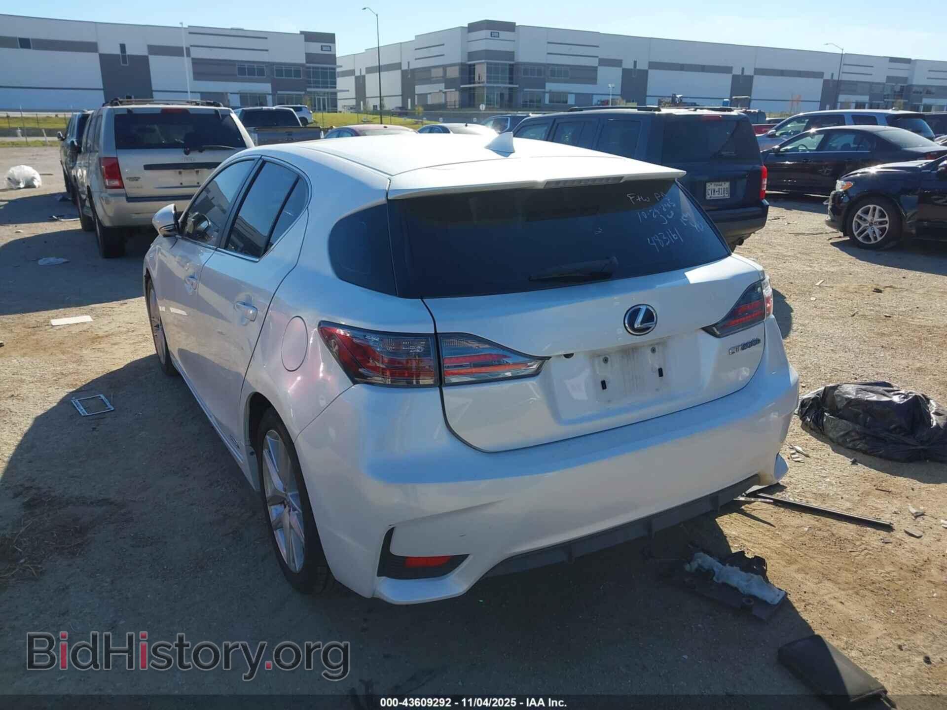 2017 LEXUS CT 200H - VIN: JTHKD5BH4H2293428 - Фото 3