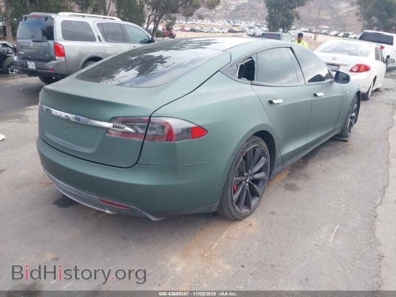 2013 Tesla MODEL S (VIN 5YJSA1CG3DFP20078) — фото 4 из 22
