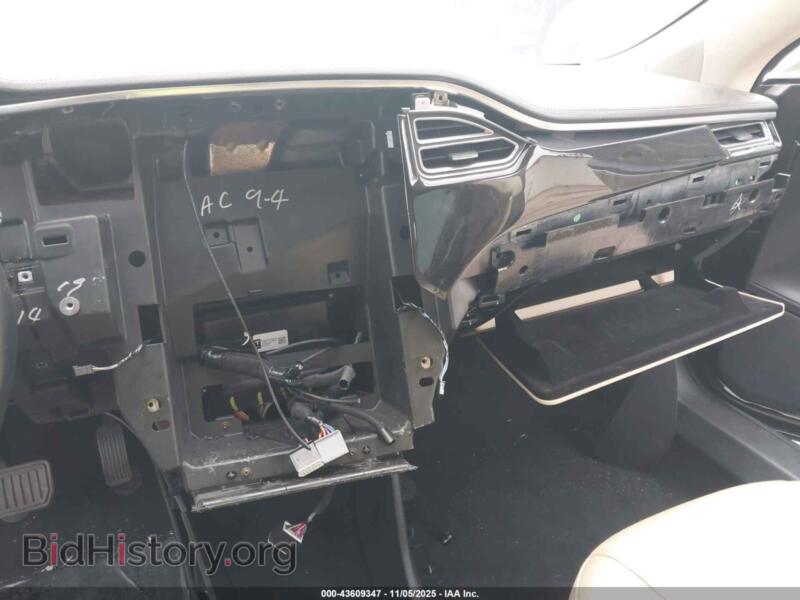 2013 Tesla MODEL S (VIN 5YJSA1CG3DFP20078) — фото 6 из 22