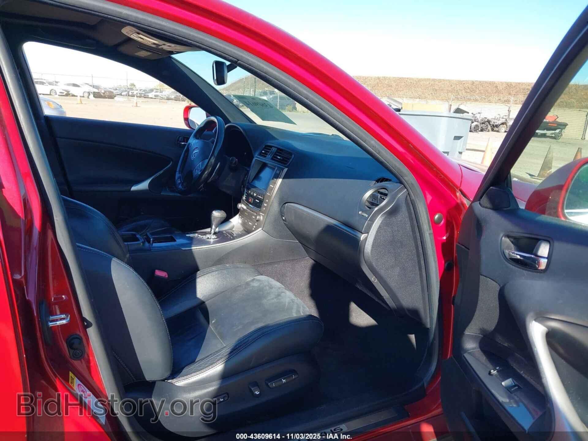 2011 LEXUS IS 350 - VIN: JTHBE5C26B5025459 - Photo 5