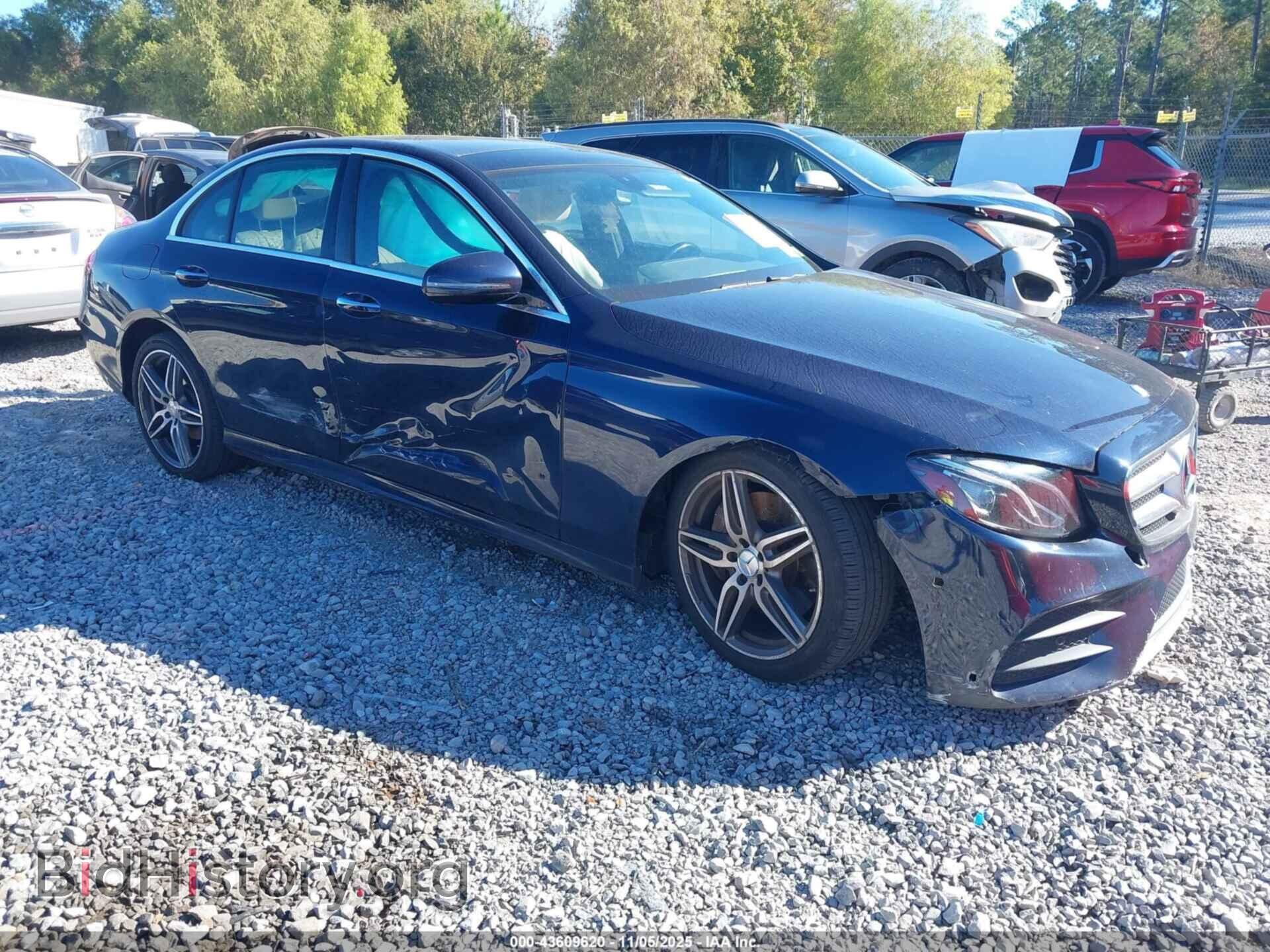 Photo WDDZF4KB2HA056643 - MERCEDES-BENZ E 300 2017