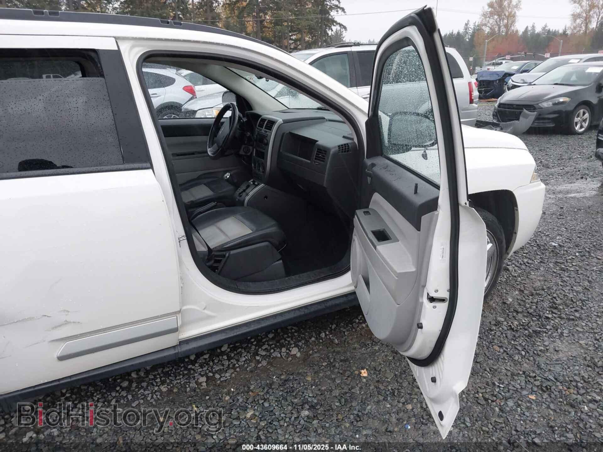 2007 JEEP COMPASS - VIN: 1J8FF57W57D169684 - Фото 5
