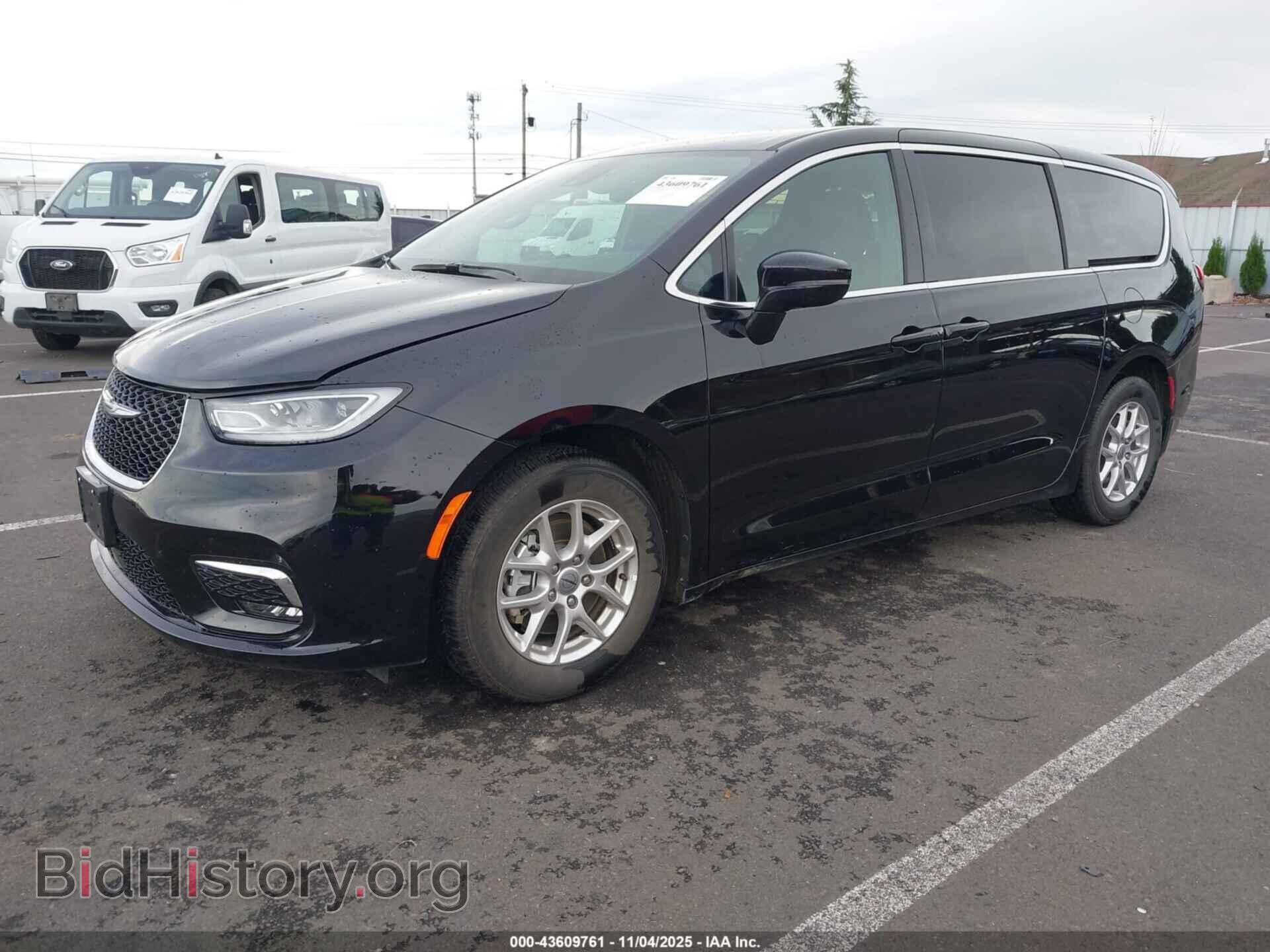 2025 CHRYSLER PACIFICA - VIN: 2C4RC1BG4SR545366 - Фото 2