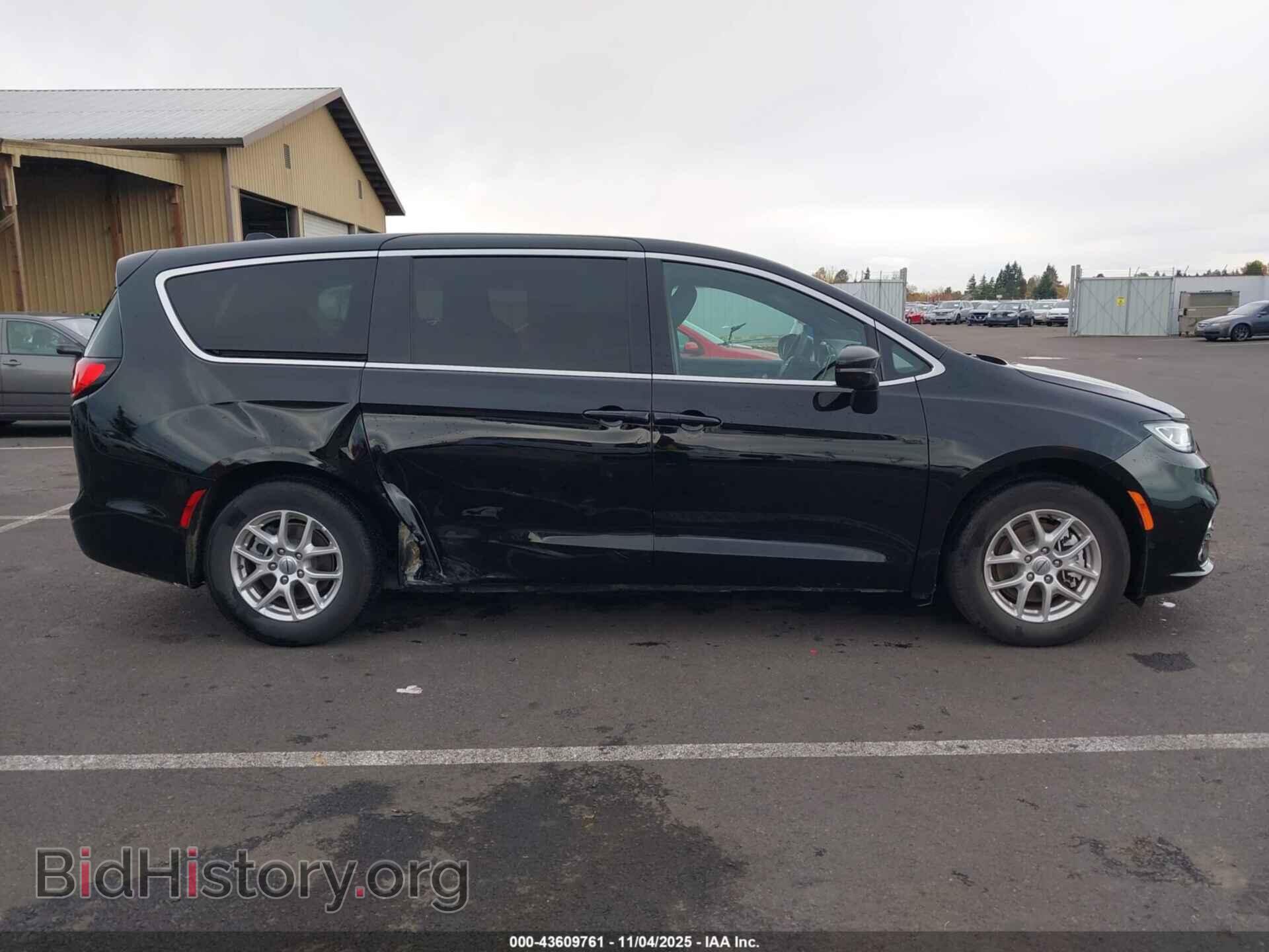 2025 CHRYSLER PACIFICA - VIN: 2C4RC1BG4SR545366 - Фото 14