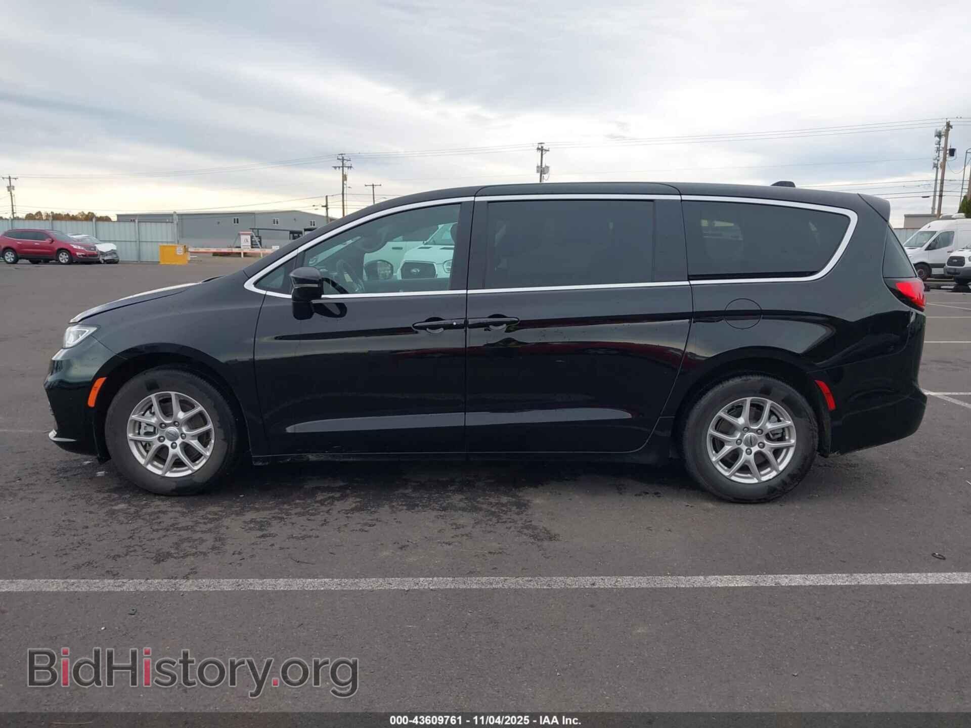 2025 CHRYSLER PACIFICA - VIN: 2C4RC1BG4SR545366 - Фото 15