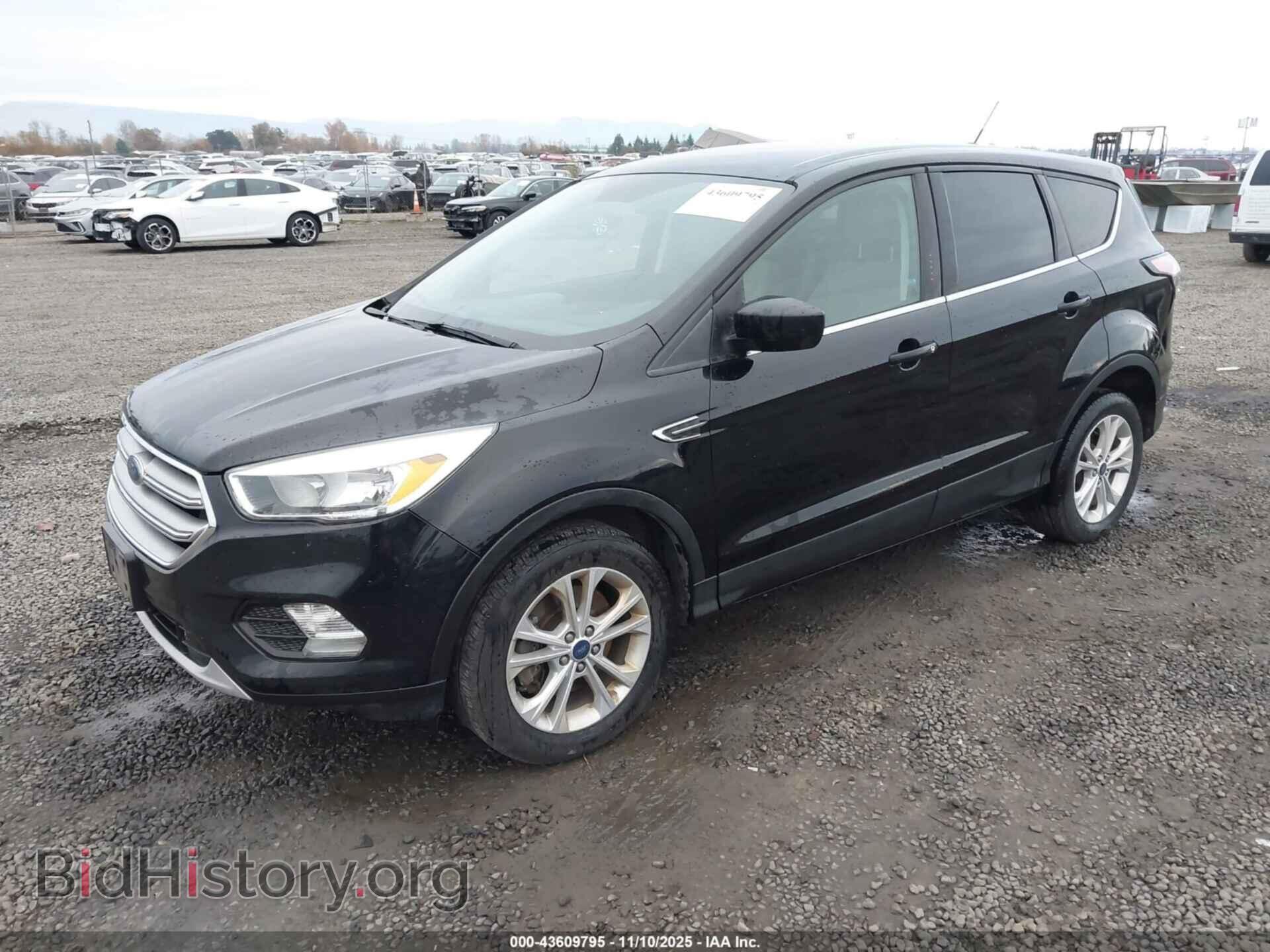 2017 FORD ESCAPE - VIN: 1FMCU9G98HUB82086 - Фото 2