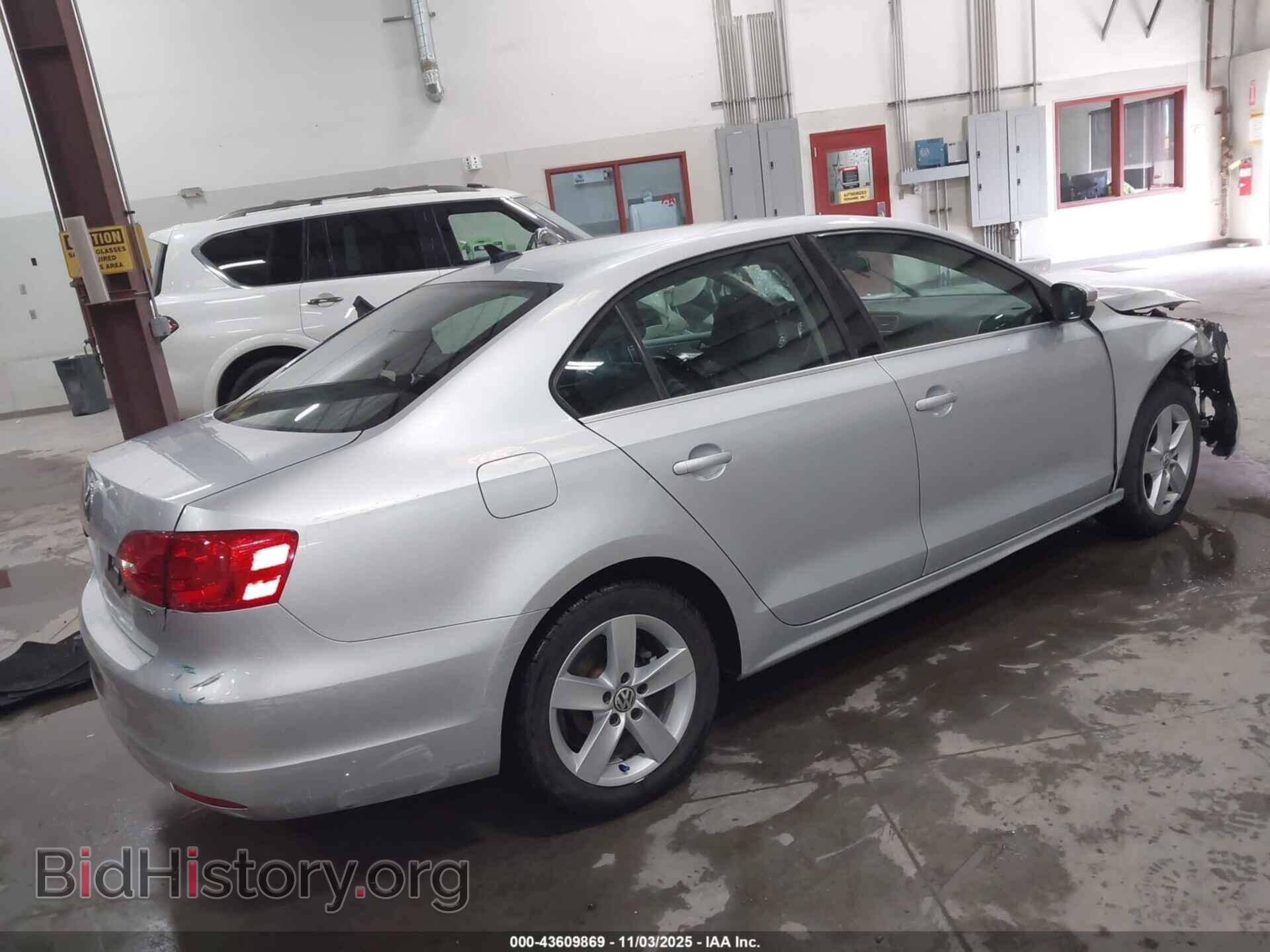 2014 VOLKSWAGEN JETTA - VIN: 3VWLL7AJ9EM302571 - Фото 4