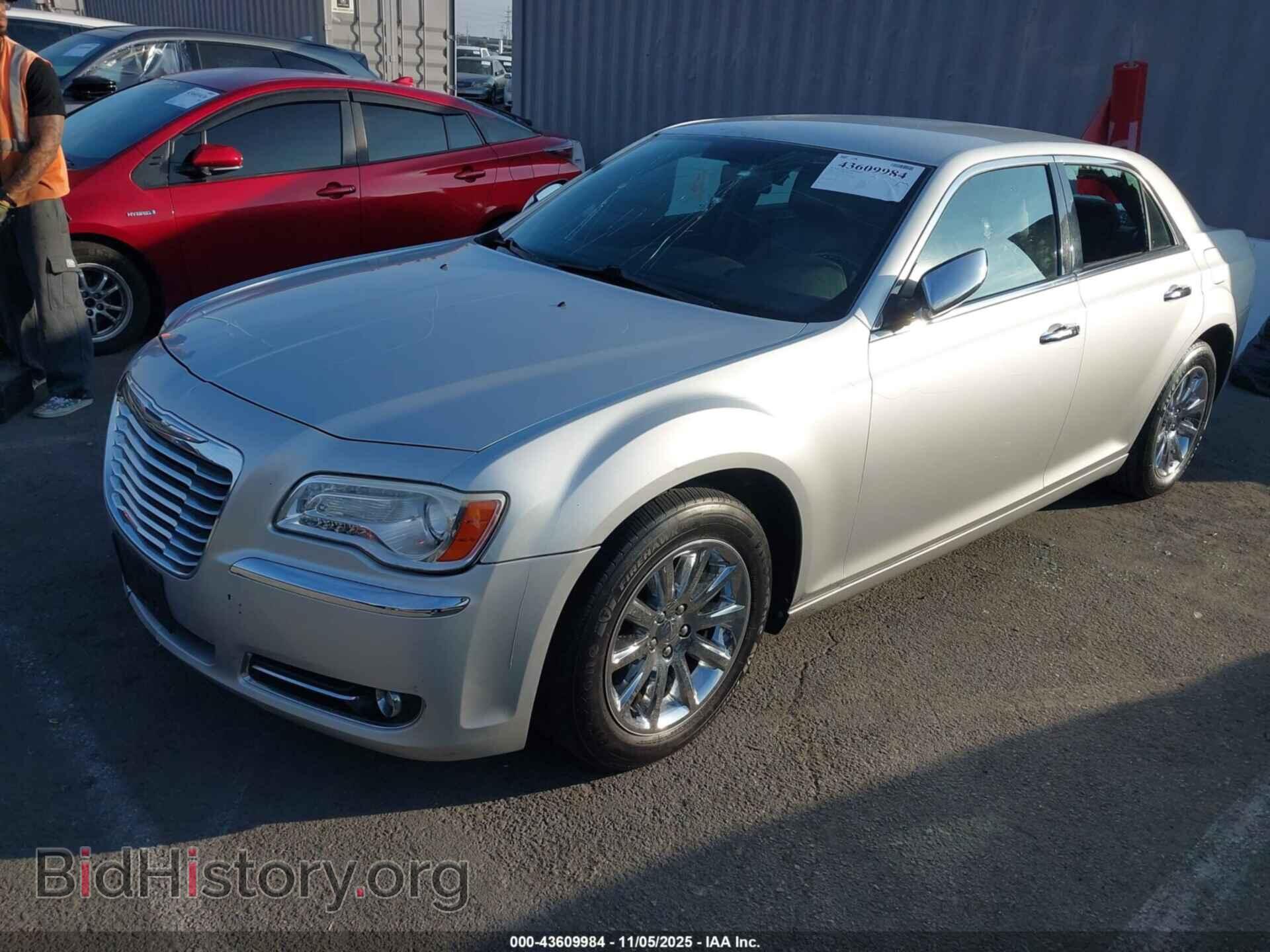 2012 CHRYSLER 300 - VIN: 2C3CCACG8CH175524 - Фото 2
