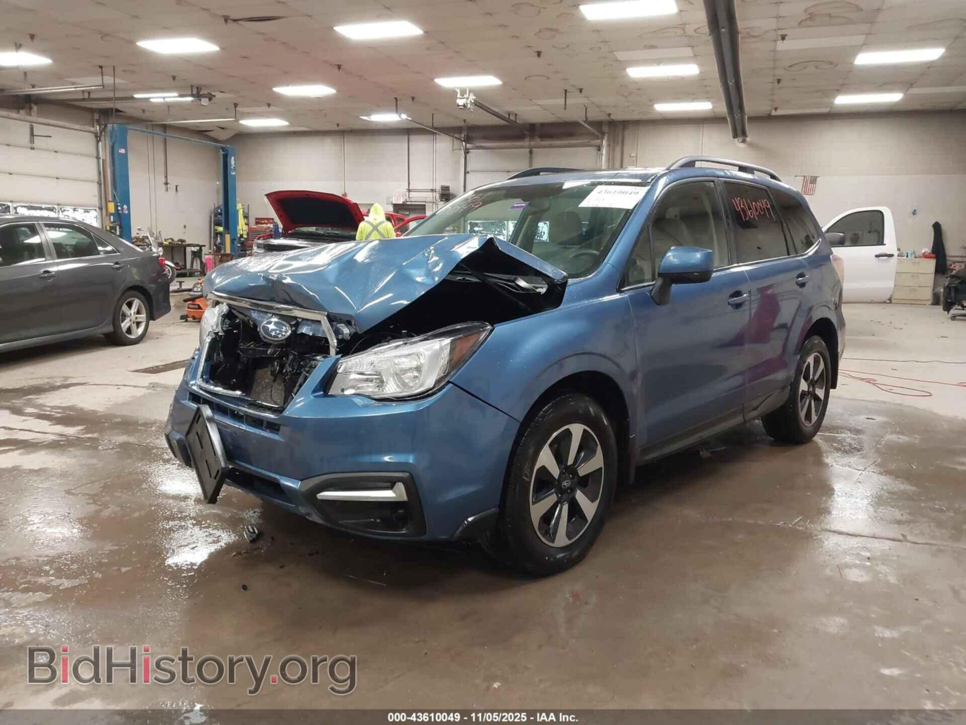 2017 SUBARU FORESTER - VIN: JF2SJAEC1HH581215 - Фото 2