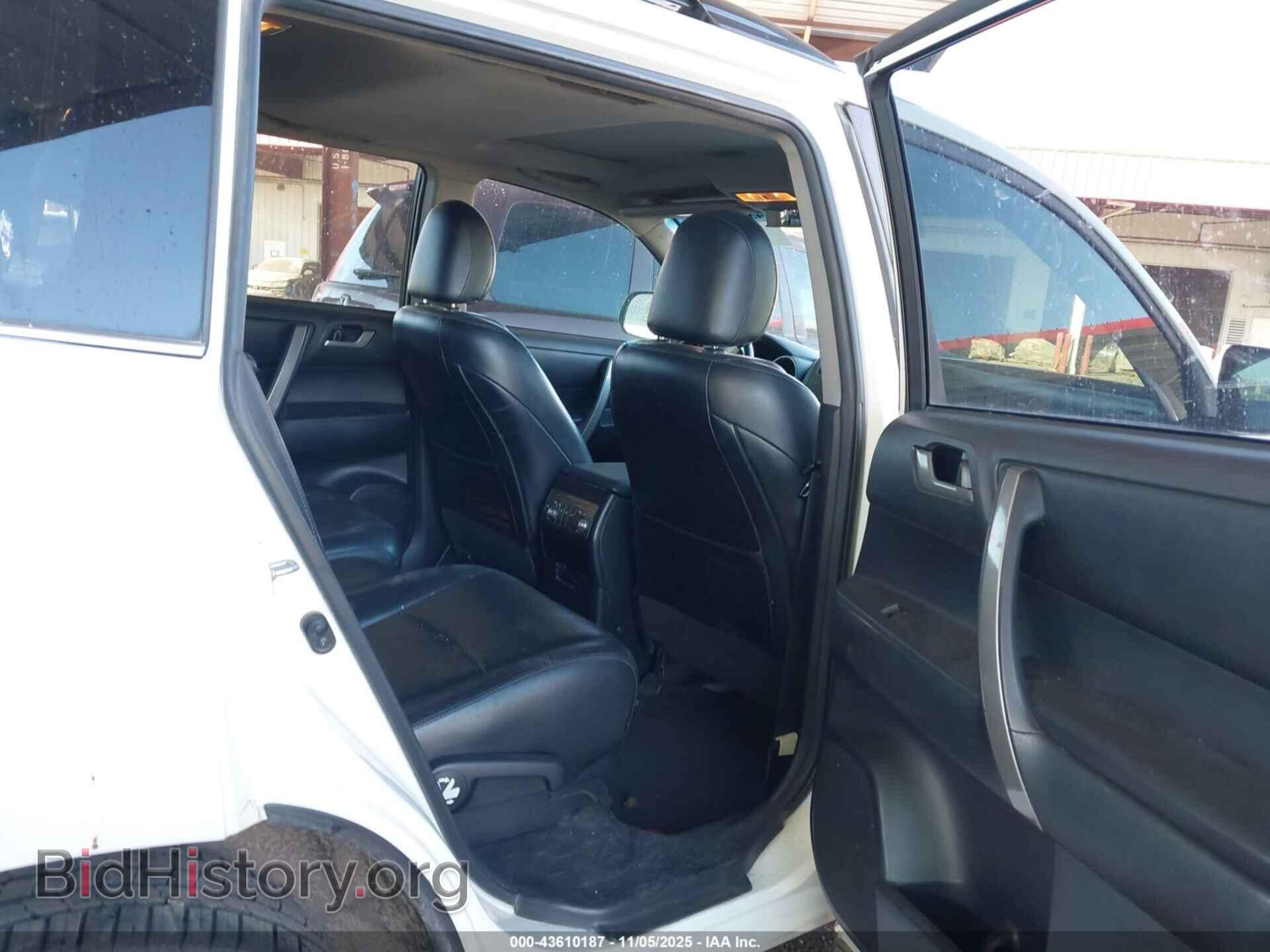 2012 TOYOTA HIGHLANDER - VIN: 5TDBK3EHXCS156079 - Фото 8