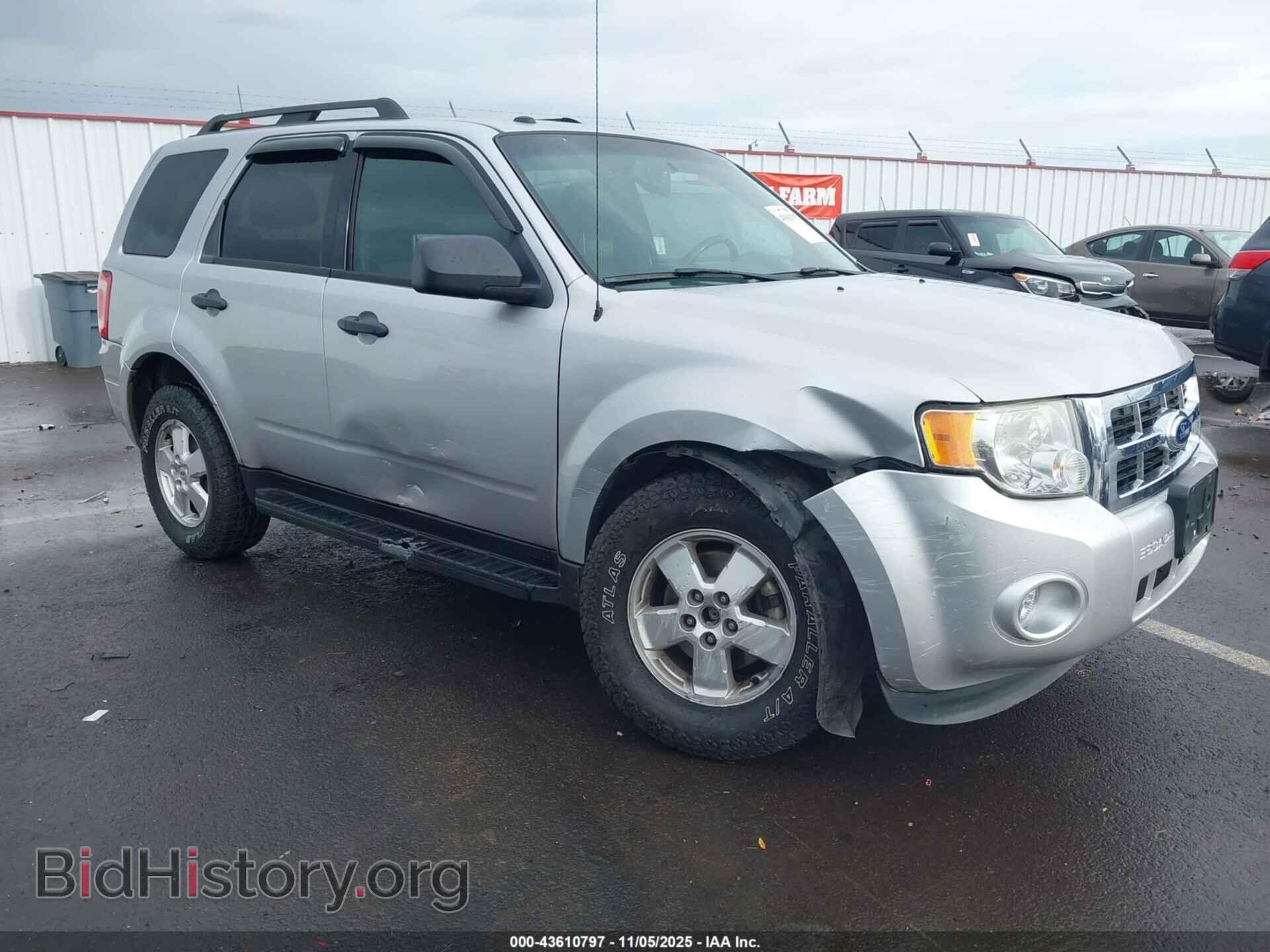 Фотография 1FMCU0DG2BKA33576 - FORD ESCAPE 2011