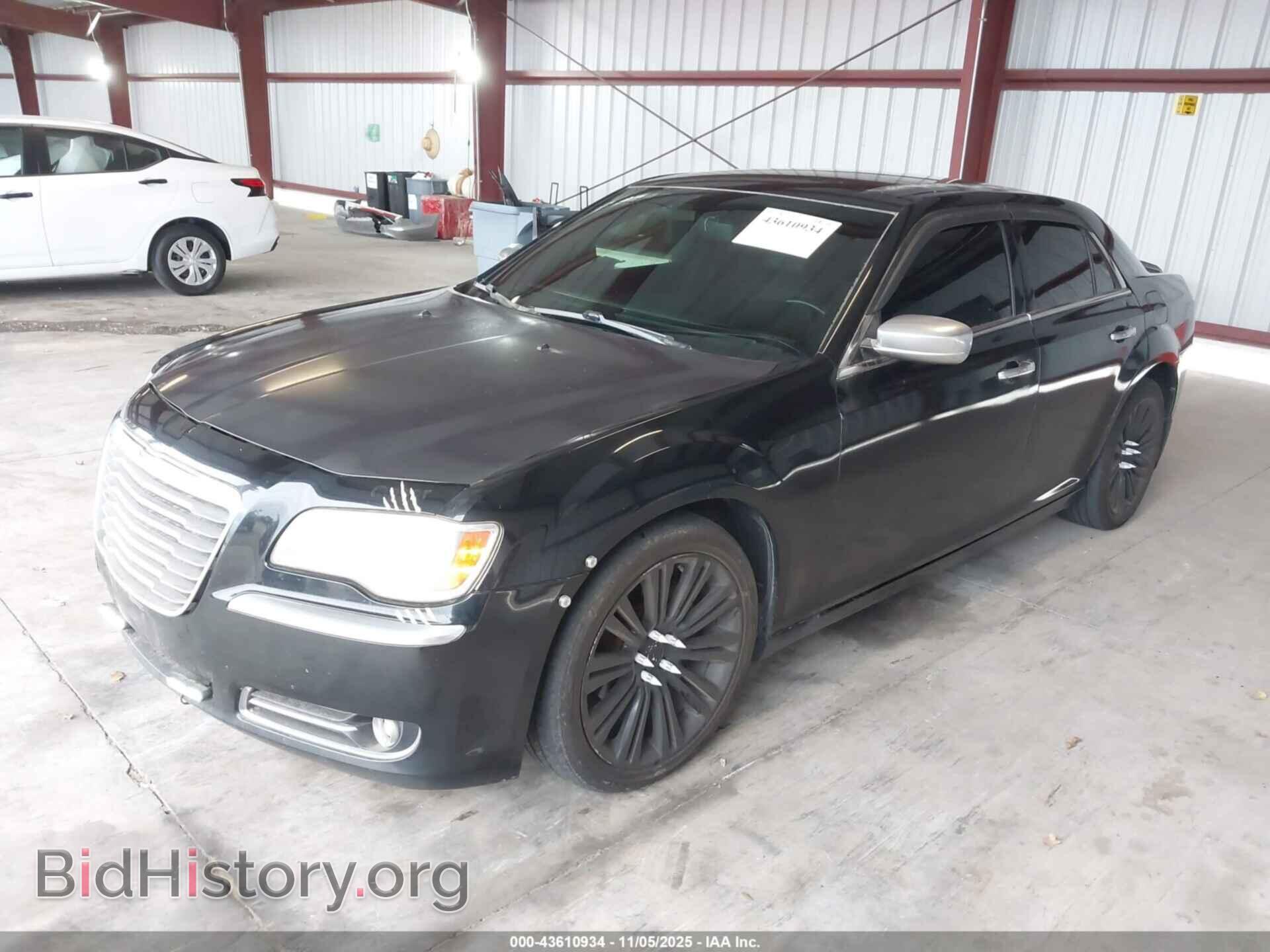 2012 CHRYSLER 300 - VIN: 2C3CCACG9CH274675 - Фото 2
