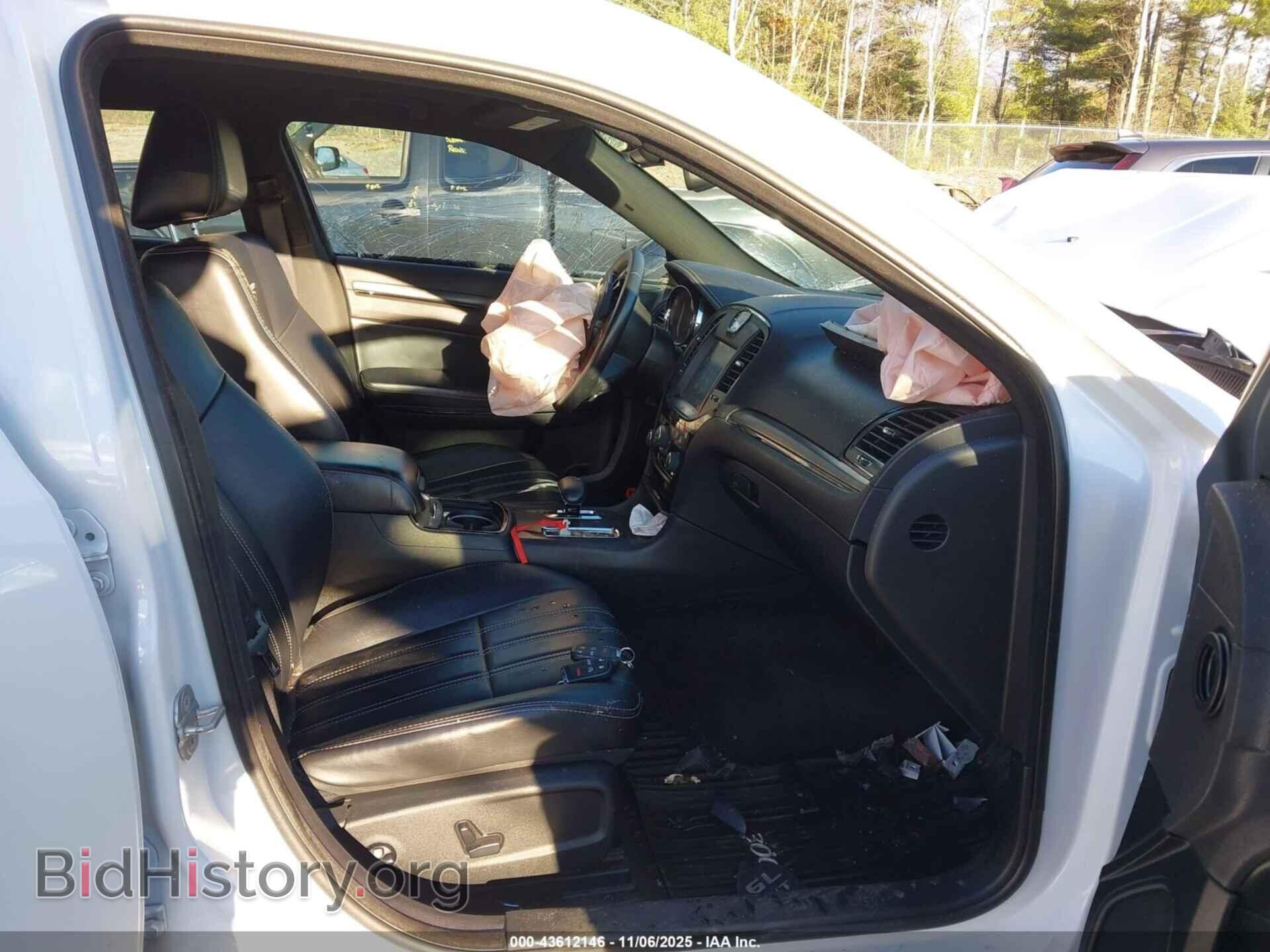 2014 CHRYSLER 300 - VIN: 2C3CCAGG5EH190334 - Фото 5