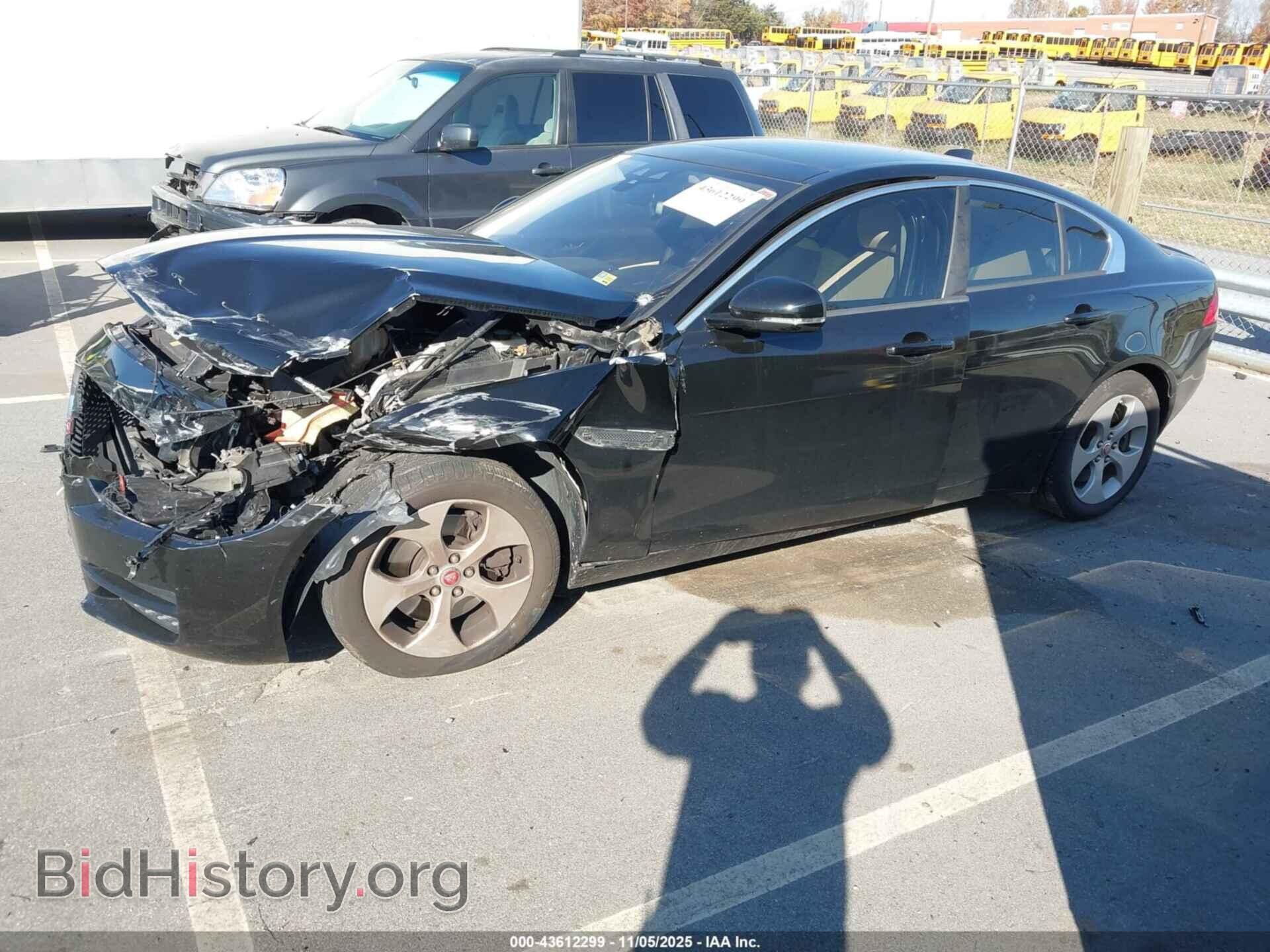 2017 JAGUAR XE - VIN: SAJAR4BG2HA967387 - Фото 2