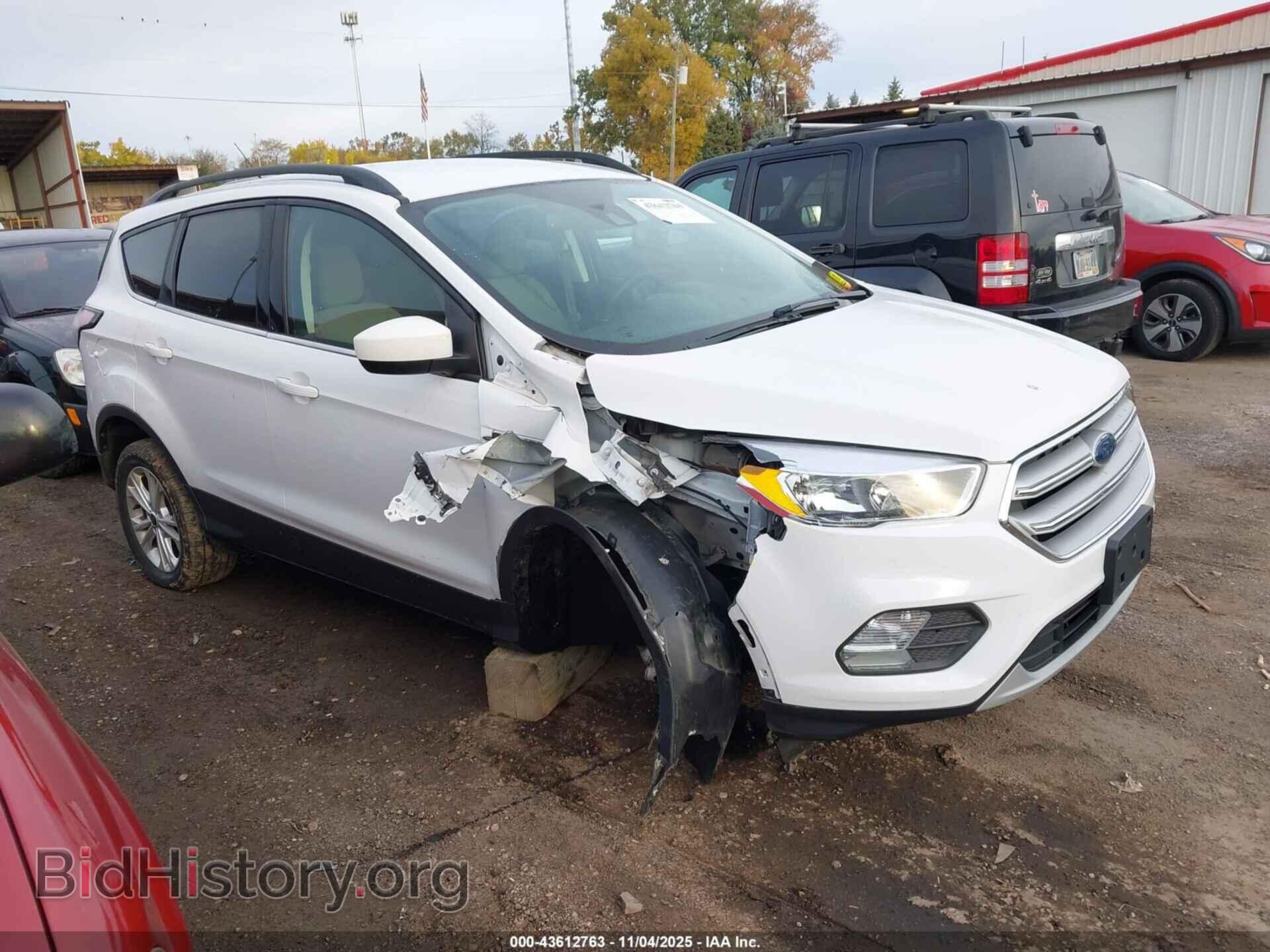 Photo 1FMCU0GD9JUD07375 - FORD ESCAPE 2018
