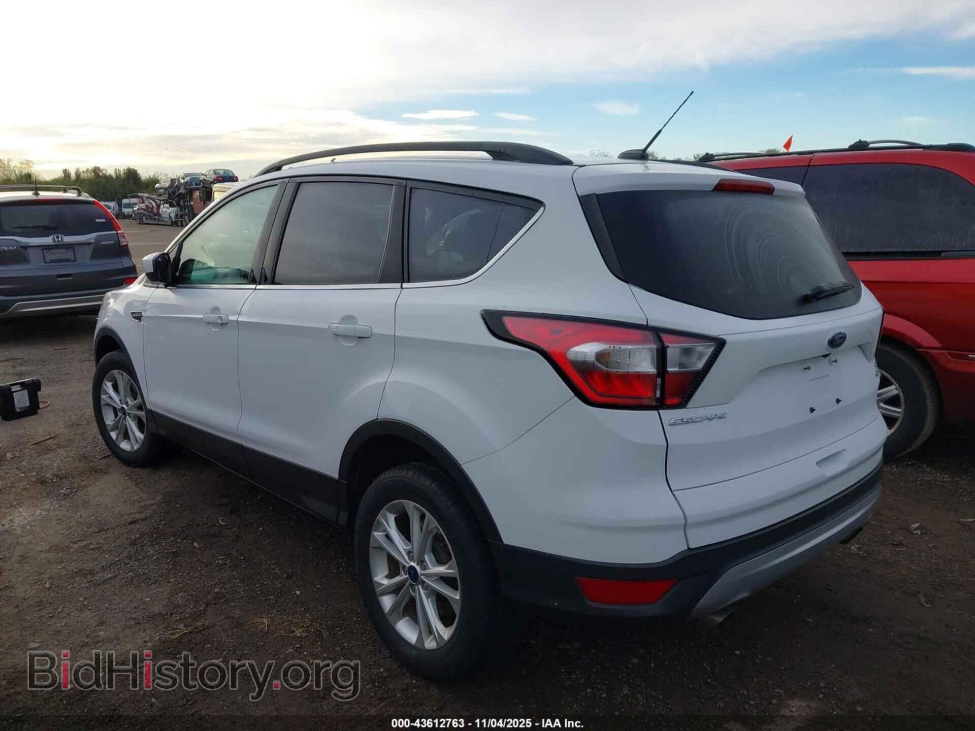 2018 FORD ESCAPE - VIN: 1FMCU0GD9JUD07375 - Фото 3