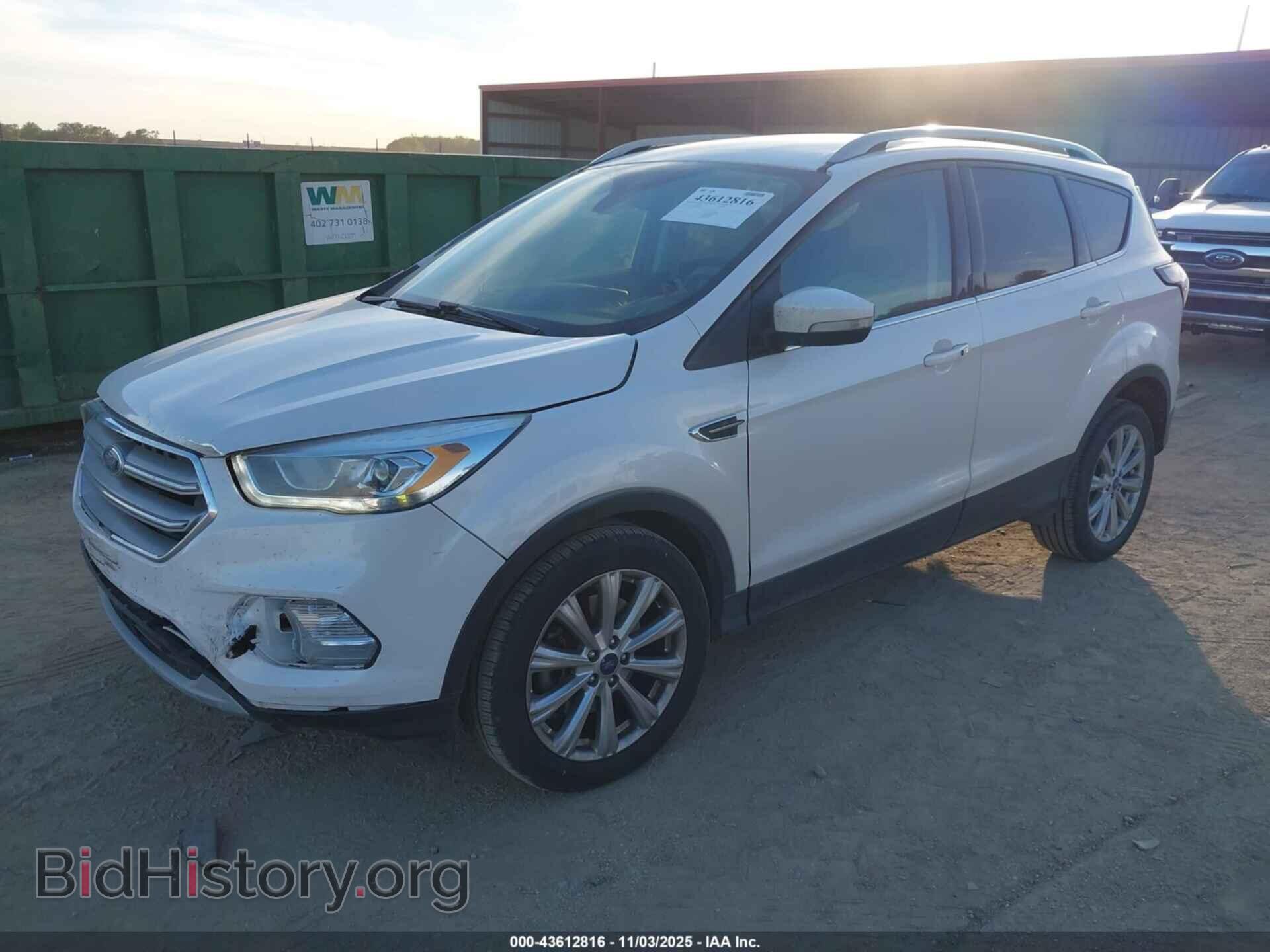 2017 FORD ESCAPE - VIN: 1FMCU0J92HUC04815 - Фото 2