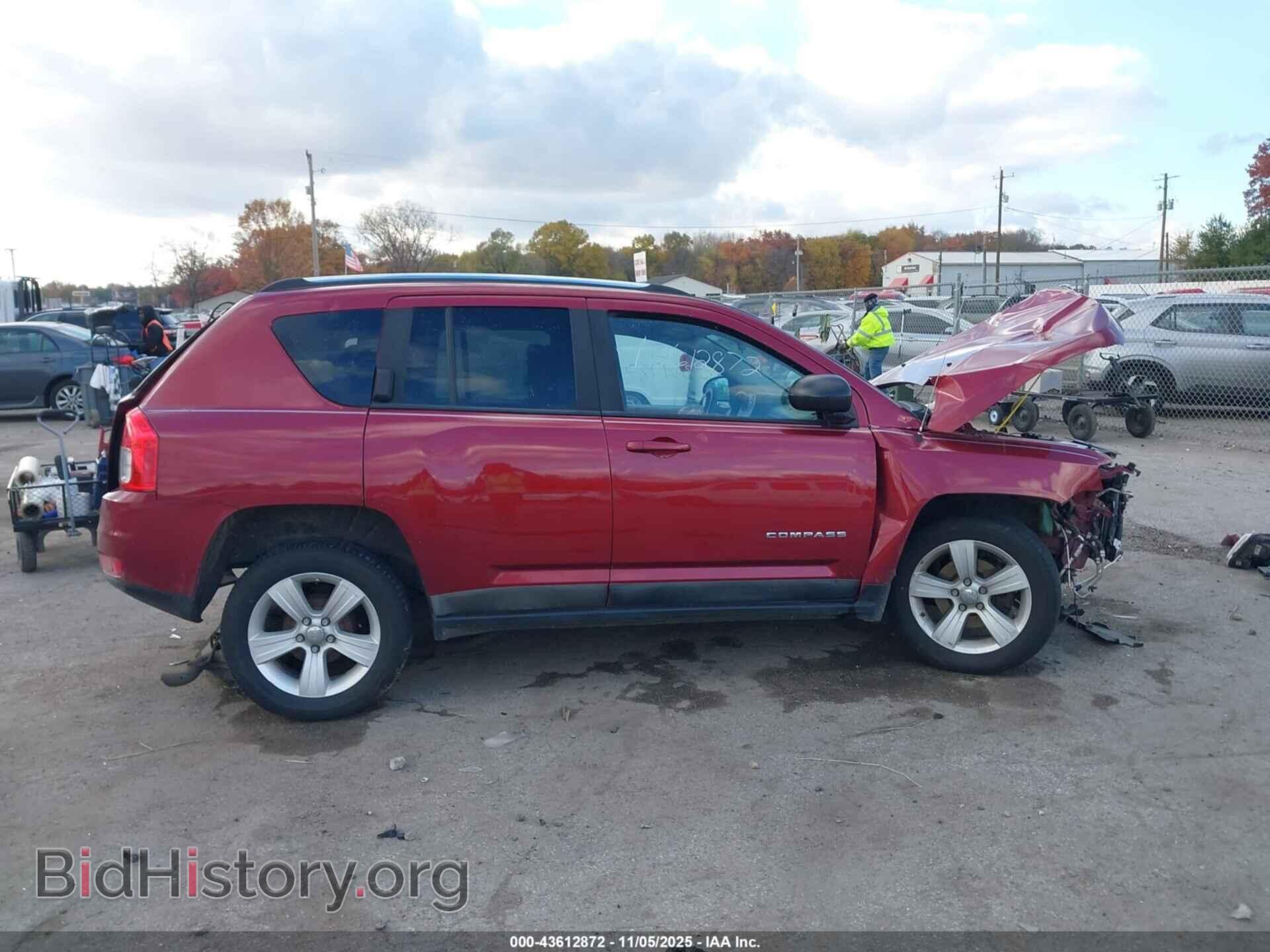 2011 JEEP COMPASS - VIN: 1J4NT1FA2BD138745 - Photo 14