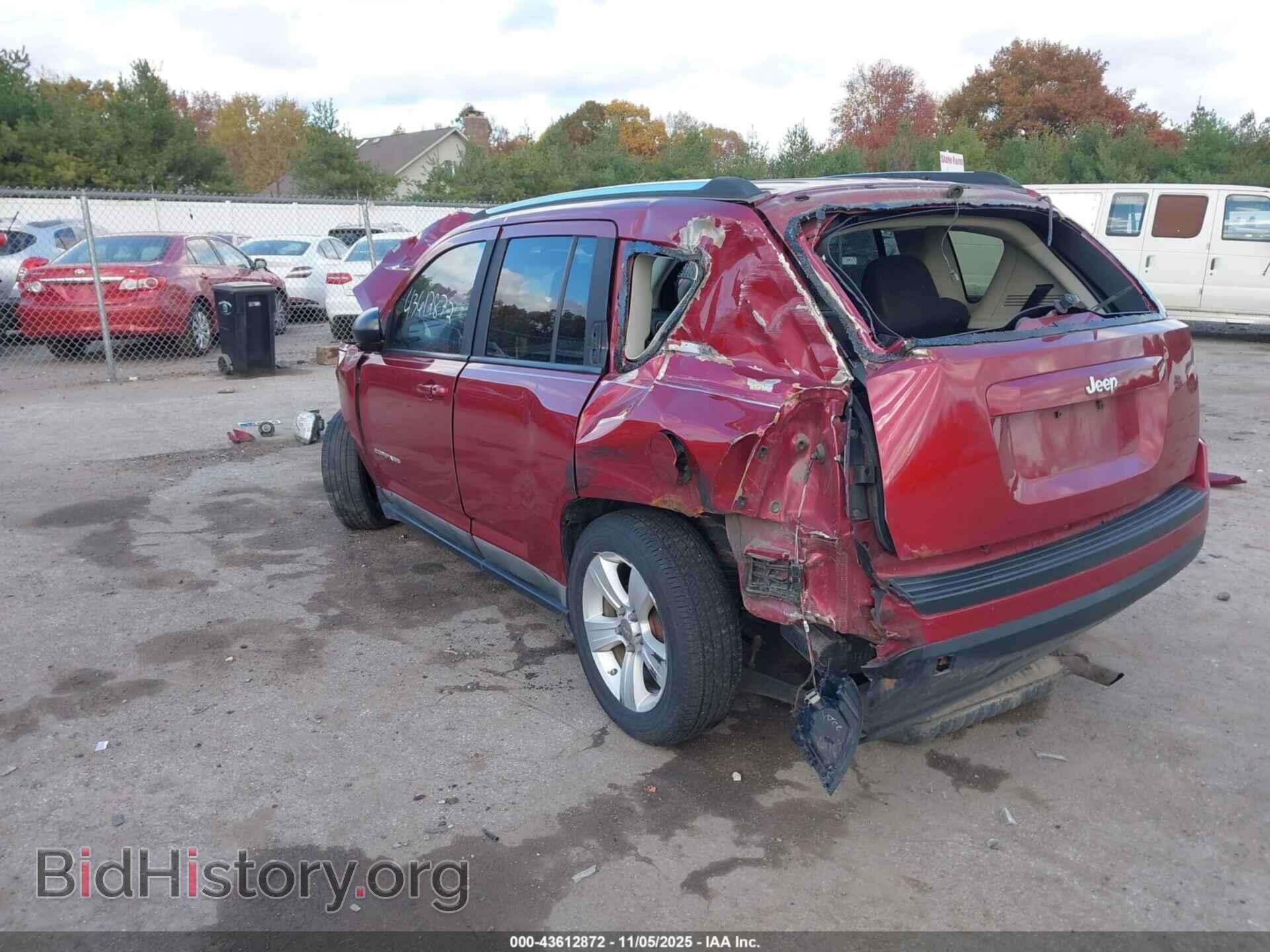 2011 JEEP COMPASS - VIN: 1J4NT1FA2BD138745 - Photo 3