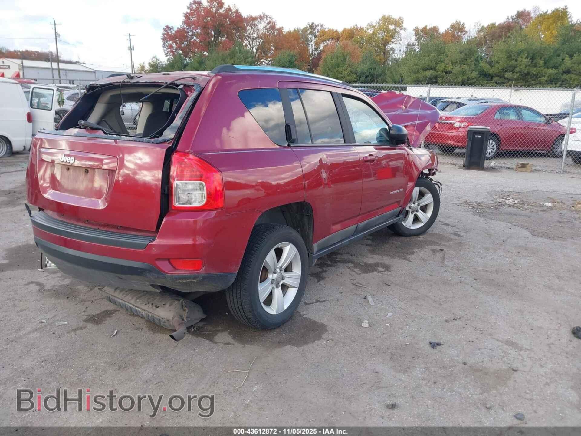 2011 JEEP COMPASS - VIN: 1J4NT1FA2BD138745 - Photo 4