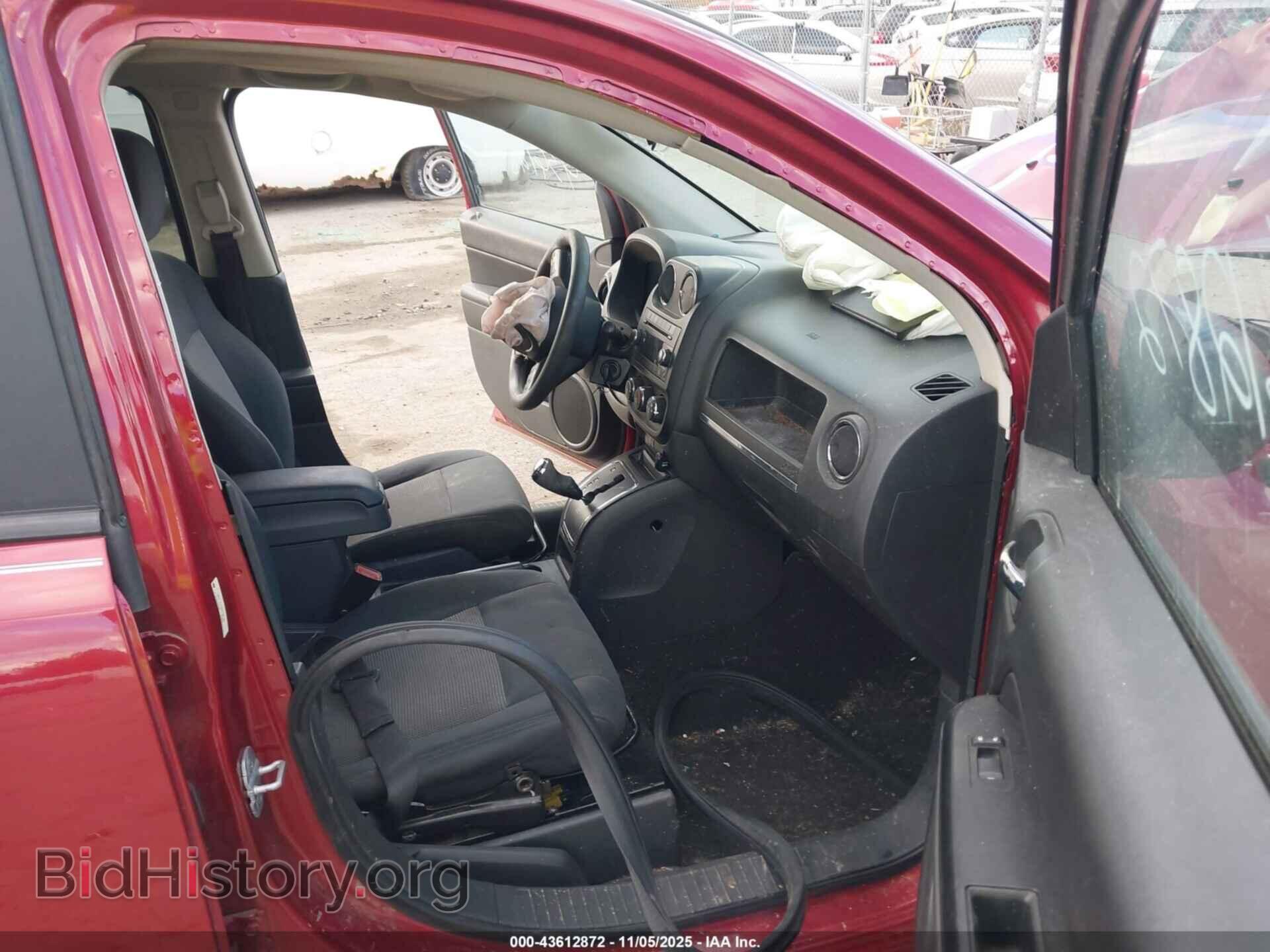 2011 JEEP COMPASS - VIN: 1J4NT1FA2BD138745 - Photo 5